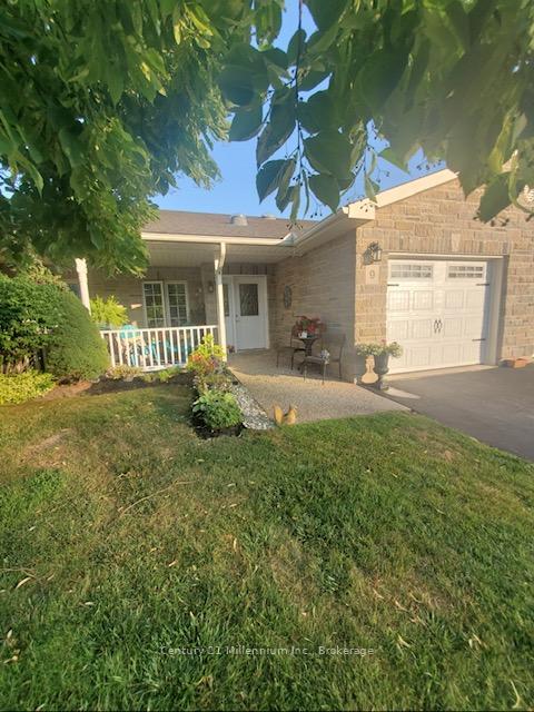 Photo 1 of 9 Garden Grove Crescent, Wasaga Beach — HOMEH
