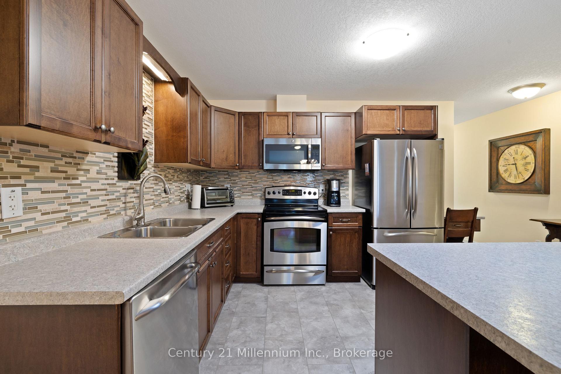 Photo 22 of 9 Garden Grove Crescent, Wasaga Beach — HOMEH