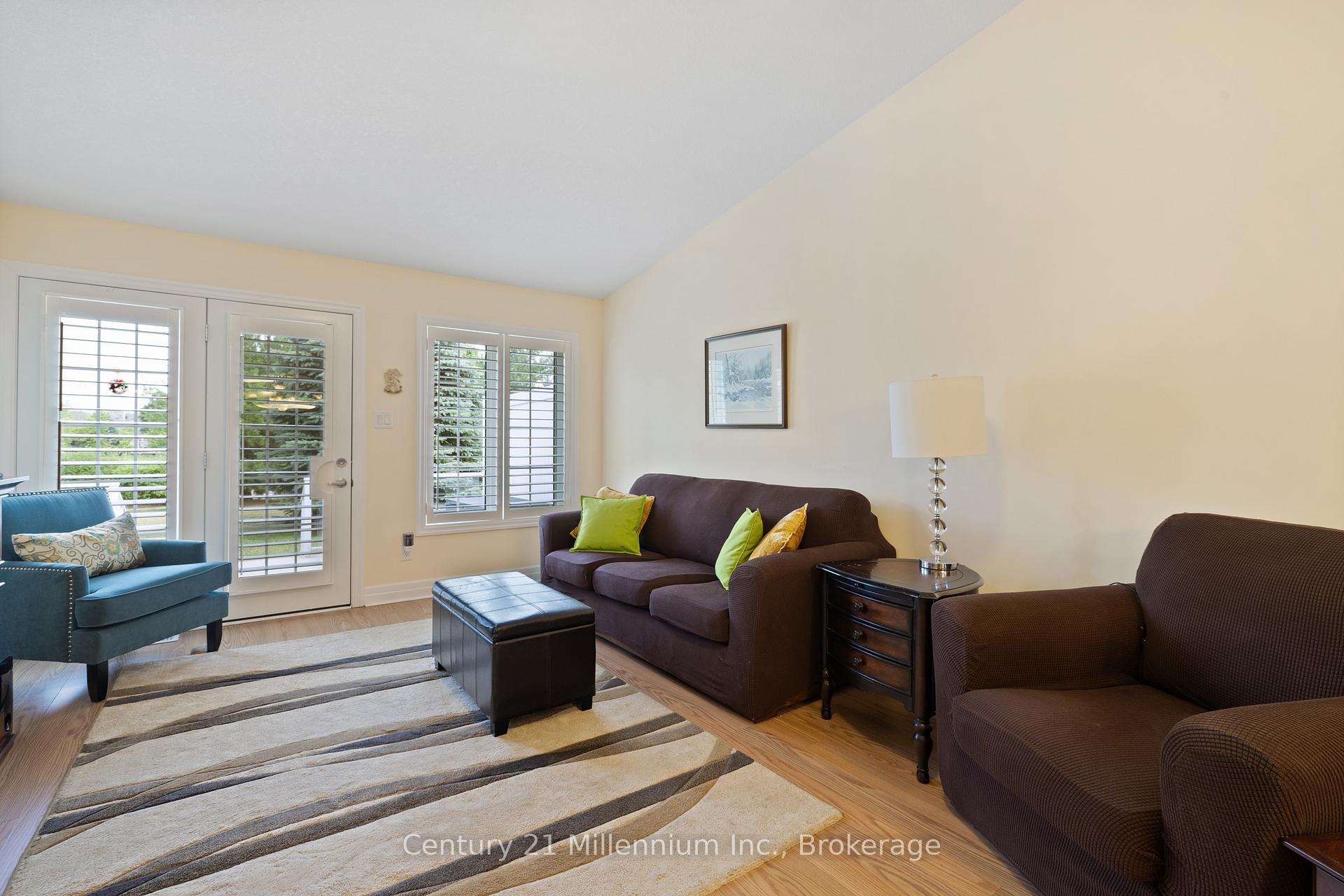 Photo 5 of 9 Garden Grove Crescent, Wasaga Beach — HOMEH