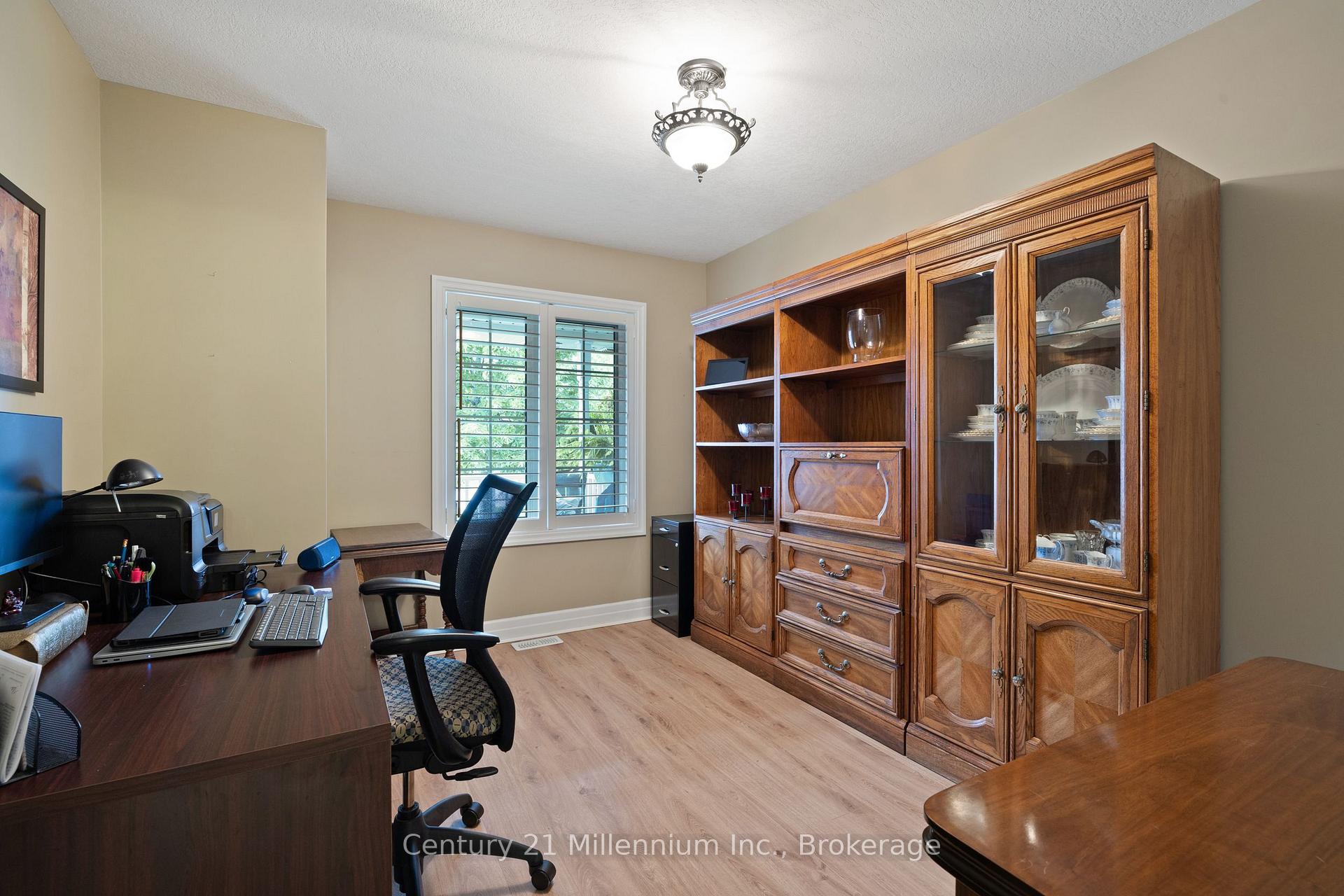 Photo 14 of 9 Garden Grove Crescent, Wasaga Beach — HOMEH