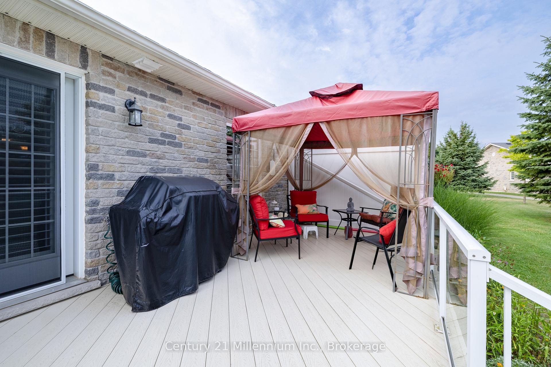 Photo 23 of 9 Garden Grove Crescent, Wasaga Beach — HOMEH