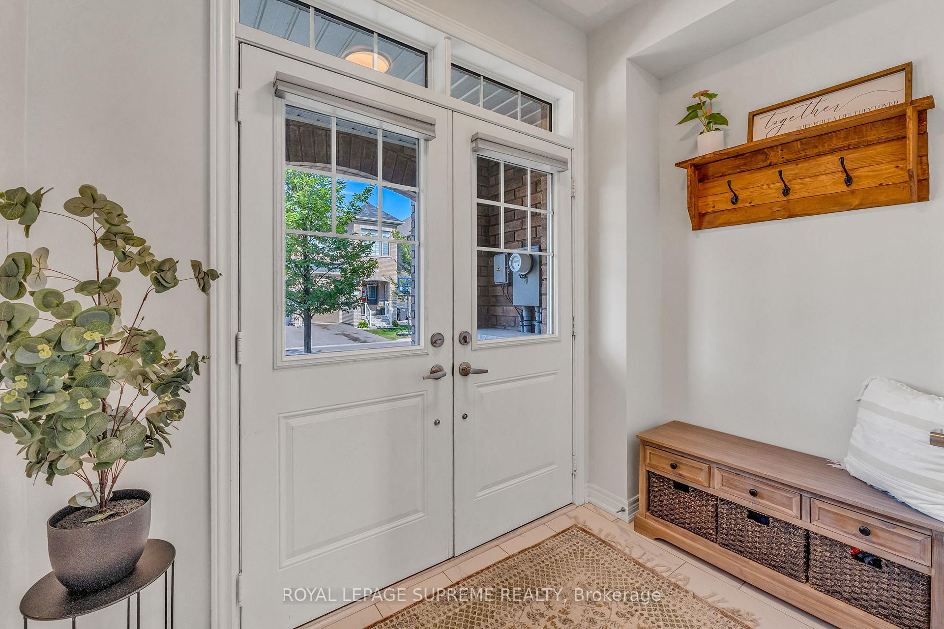 Photo 8 of 19 Goulston Street, Brampton, Northwest Brampton — HOMEH