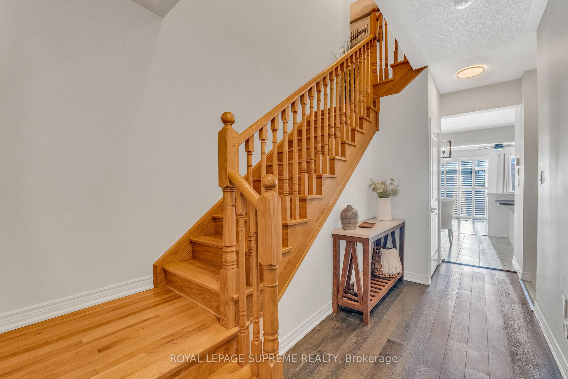 Photo 4 of 19 Goulston Street, Brampton, Northwest Brampton — HOMEH
