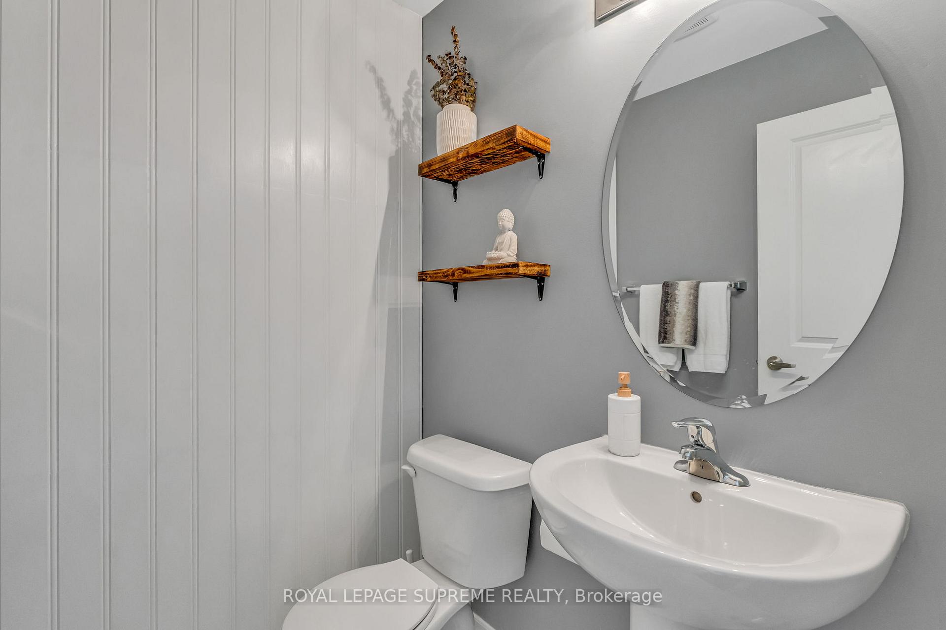 Photo 2 of 19 Goulston Street, Brampton, Northwest Brampton — HOMEH