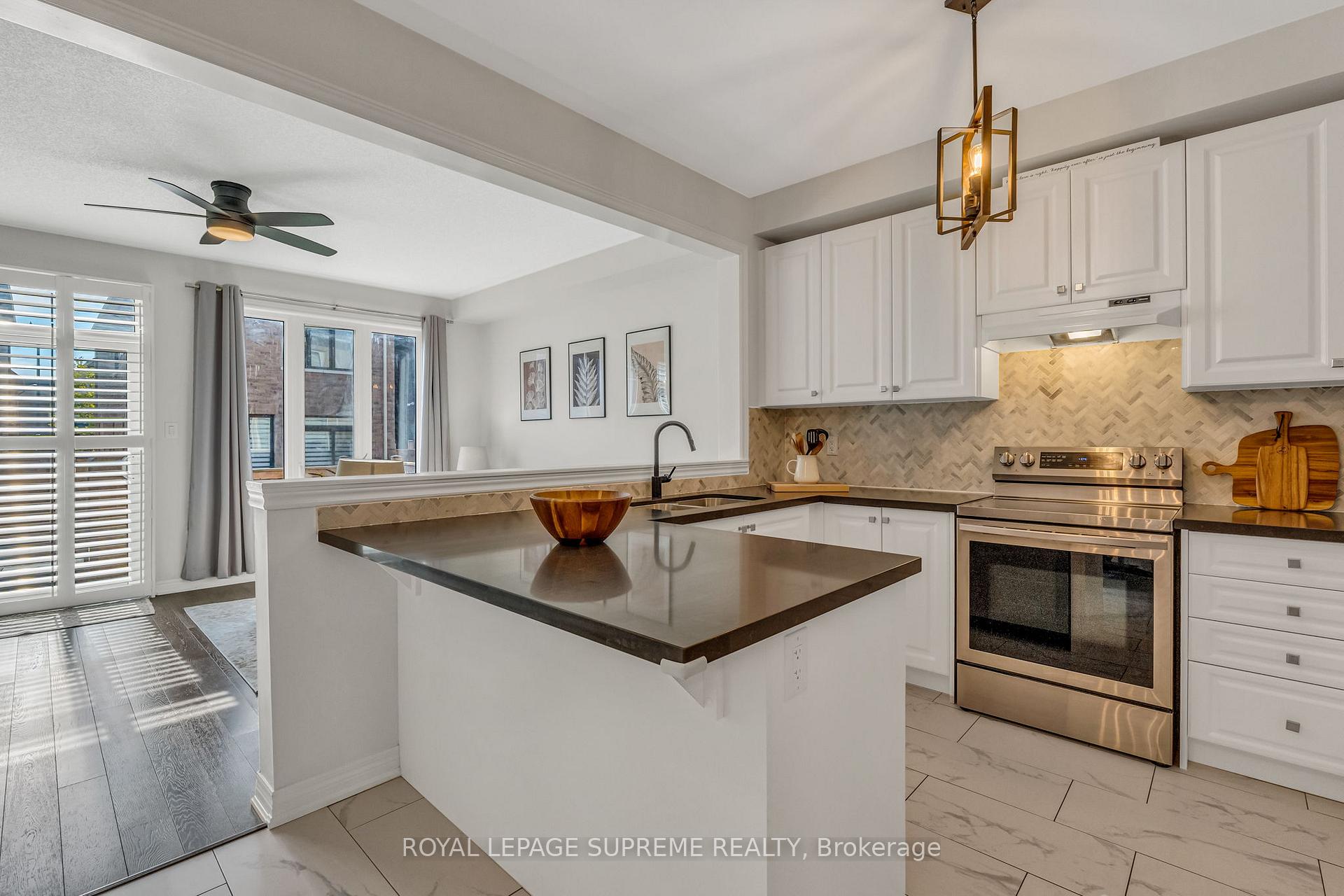 Photo 3 of 19 Goulston Street, Brampton, Northwest Brampton — HOMEH