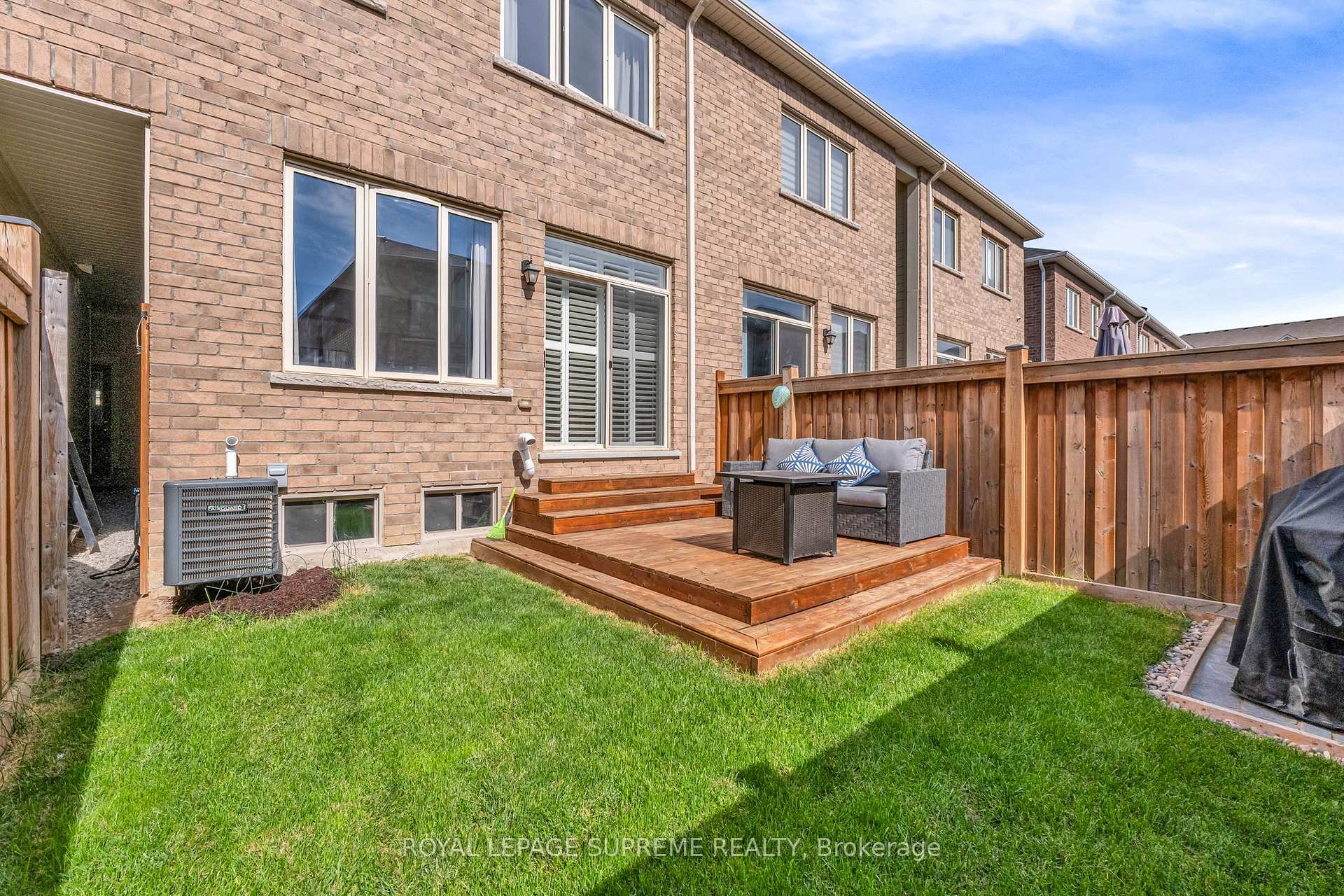 Photo 36 of 19 Goulston Street, Brampton, Northwest Brampton — HOMEH
