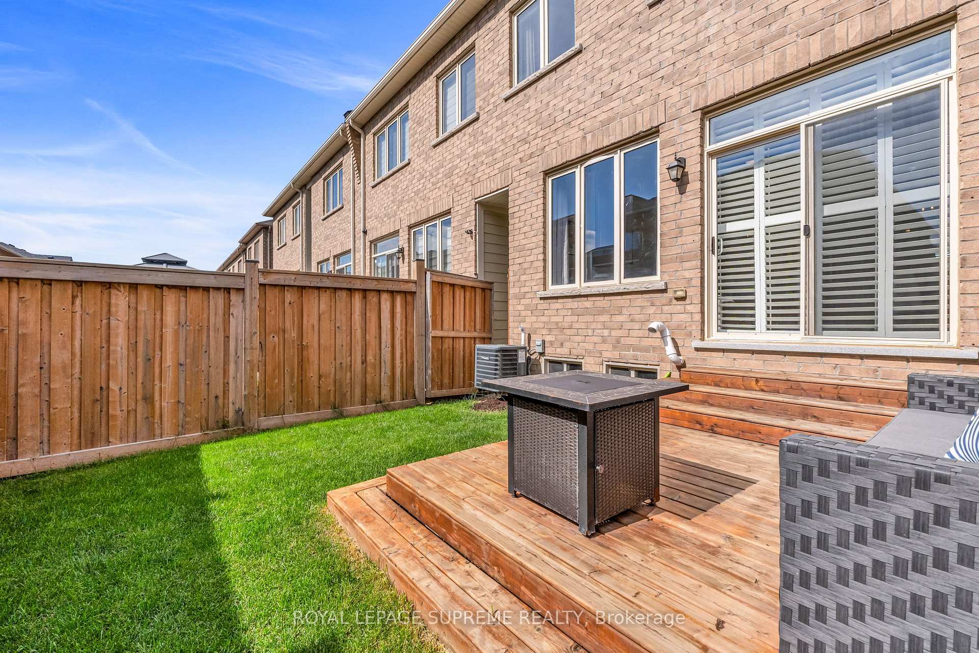 Photo 37 of 19 Goulston Street, Brampton, Northwest Brampton — HOMEH
