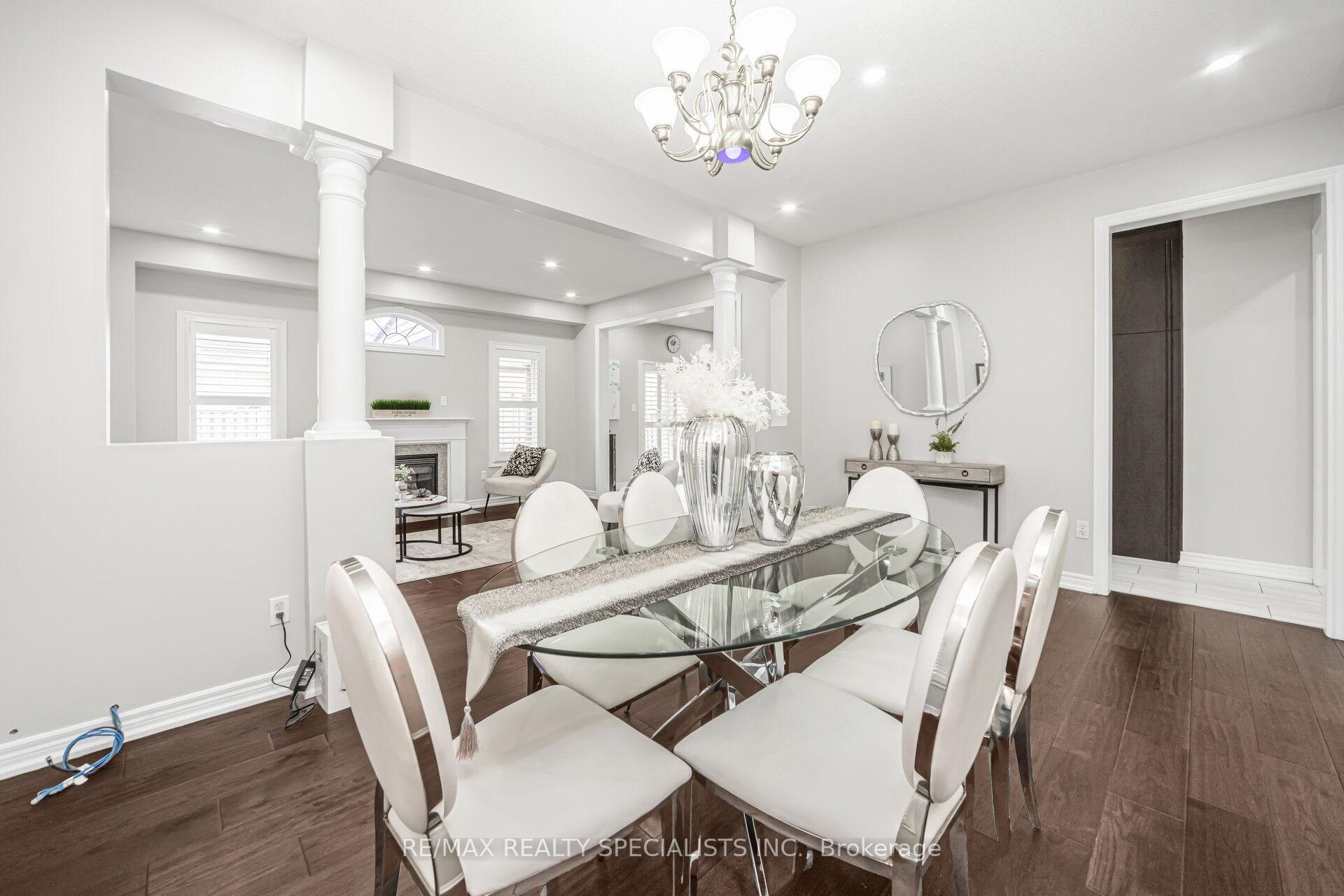 Photo 10 of 102 Chalkfarm Crescent, Brampton, Northwest Sandalwood Parkway — HOMEH