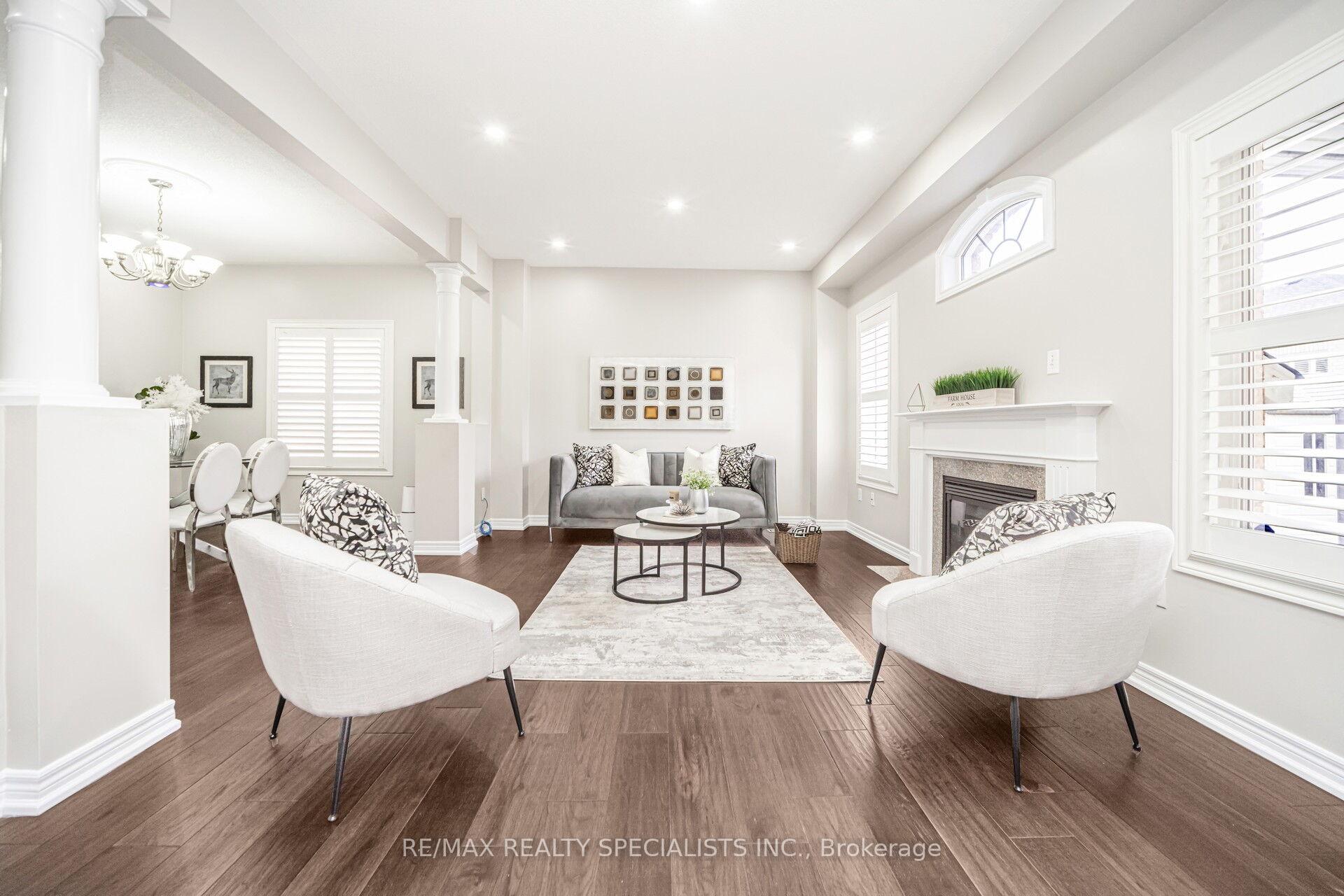 Photo 6 of 102 Chalkfarm Crescent, Brampton, Northwest Sandalwood Parkway — HOMEH