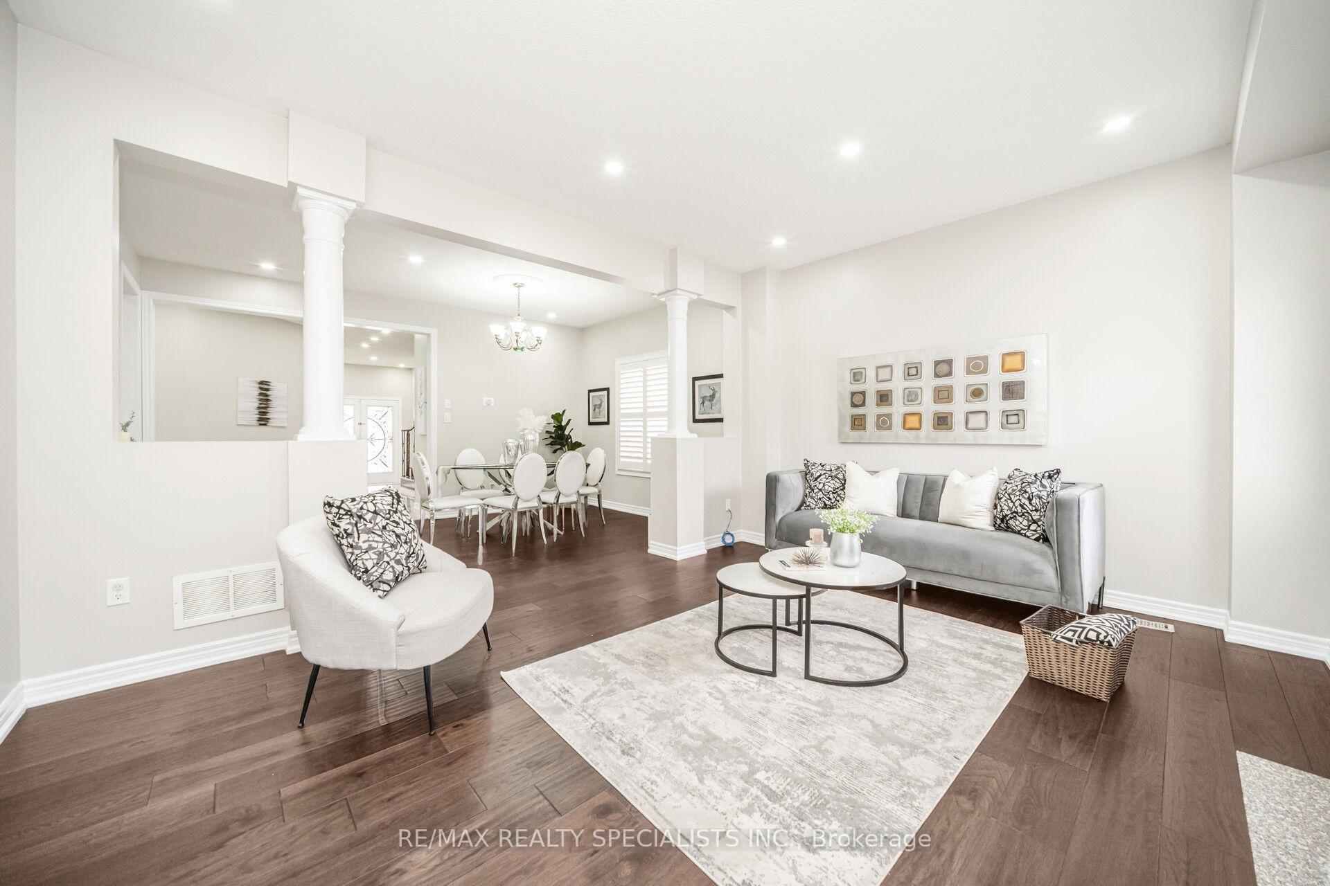 Photo 18 of 102 Chalkfarm Crescent, Brampton, Northwest Sandalwood Parkway — HOMEH