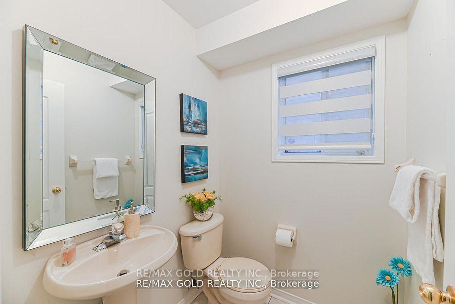 Photo 26 of 102 Sunny Meadow Boulevard, Brampton, Sandringham-Wellington — HOMEH