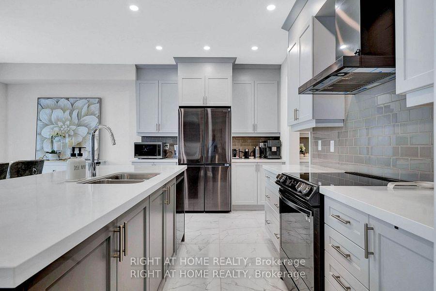 Photo 9 of 16 Valleybrook Road S, Barrie, Rural Barrie Southeast — HOMEH