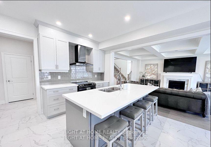 Photo 29 of 16 Valleybrook Road S, Barrie, Rural Barrie Southeast — HOMEH