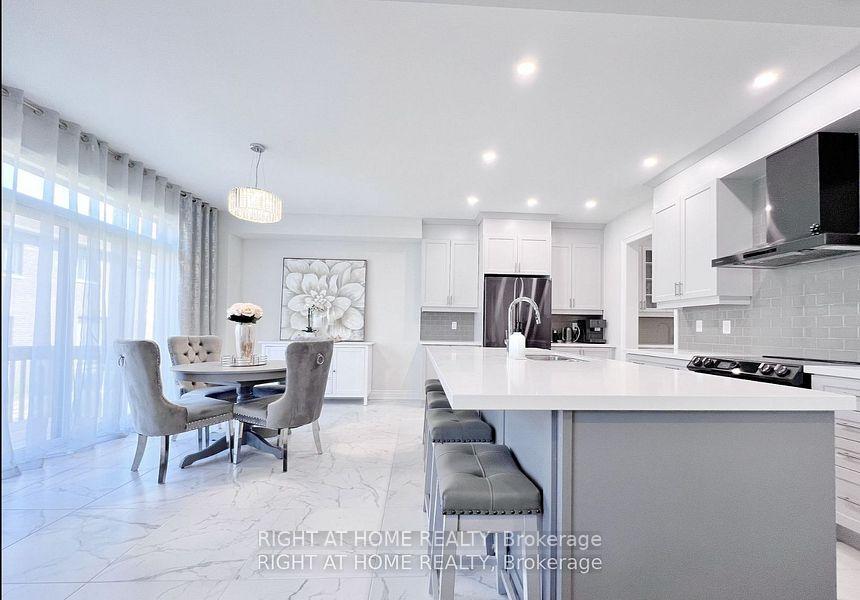 Photo 10 of 16 Valleybrook Road S, Barrie, Rural Barrie Southeast — HOMEH