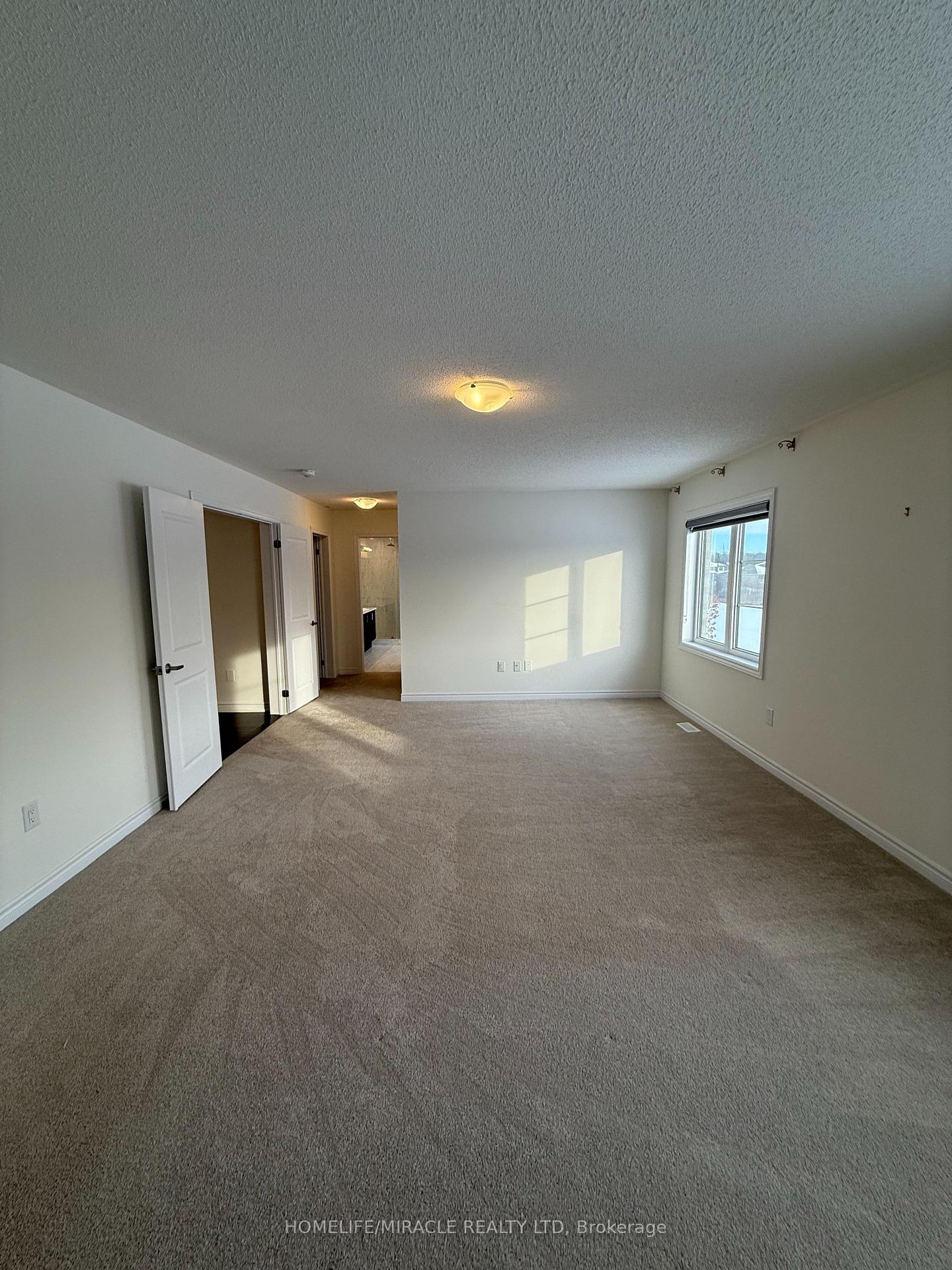 Photo 31 of 12 Rosanne Circle, Wasaga Beach — HOMEH