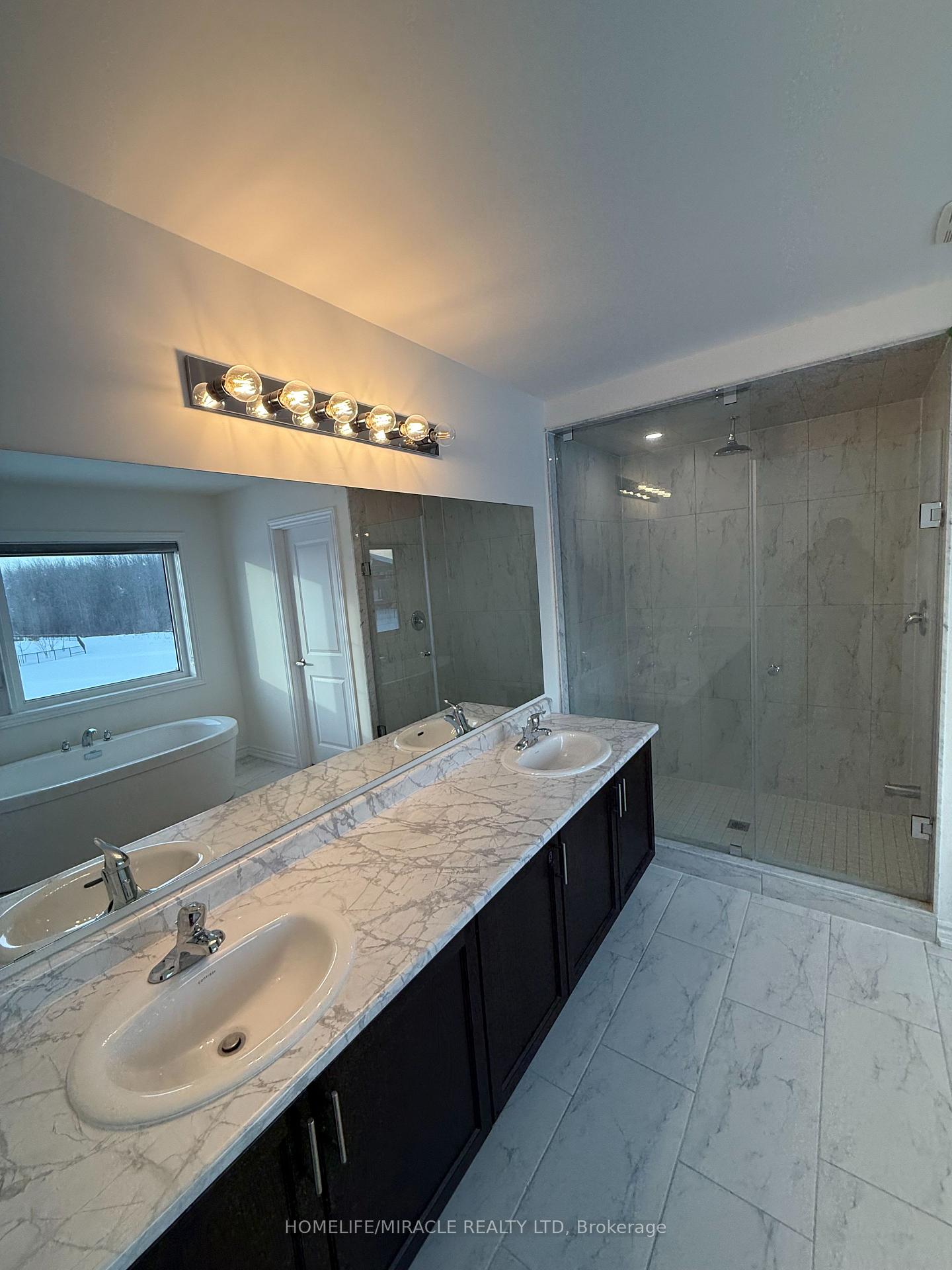 Photo 30 of 12 Rosanne Circle, Wasaga Beach — HOMEH