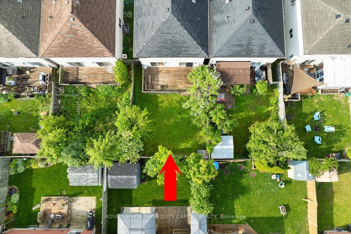 Photo 12 of 43 Willow Drive, Barrie, Holly — HOMEH