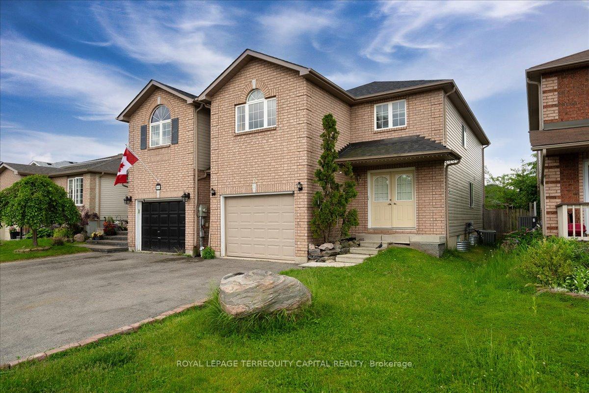 Photo 6 of 43 Willow Drive, Barrie, Holly — HOMEH