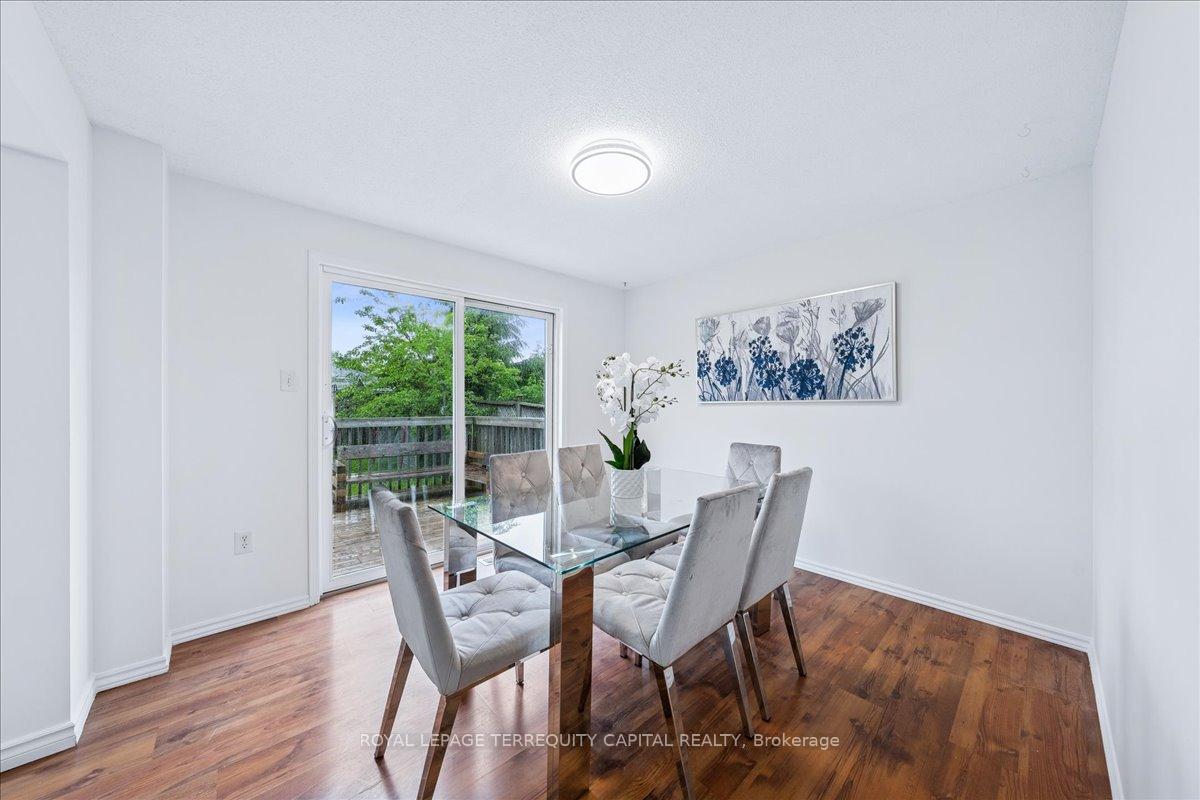 Photo 3 of 43 Willow Drive, Barrie, Holly — HOMEH