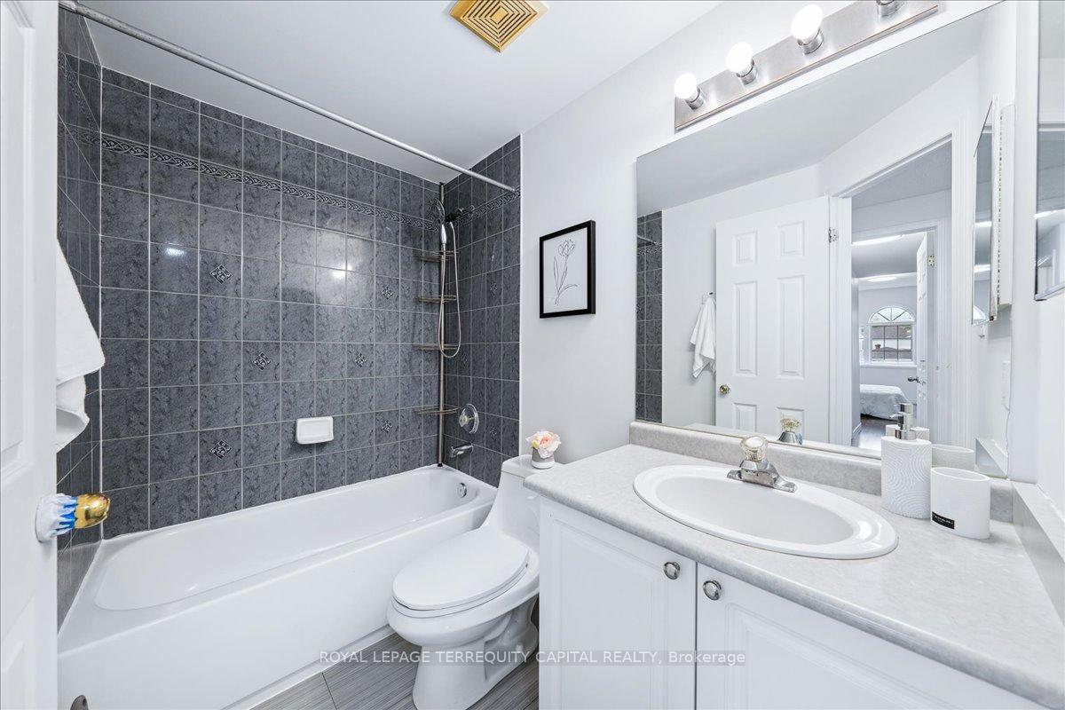 Photo 30 of 43 Willow Drive, Barrie, Holly — HOMEH