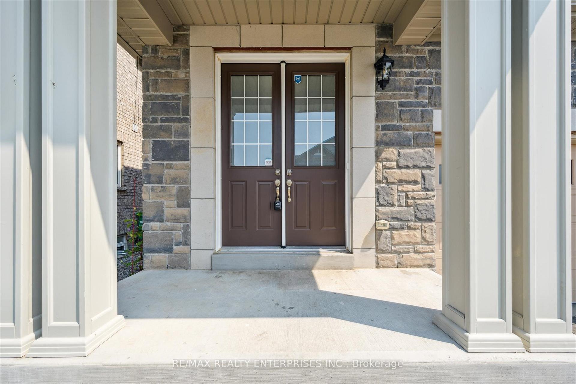 Photo 3 of 46 Benhurst Crescent, Brampton, Northwest Brampton — HOMEH