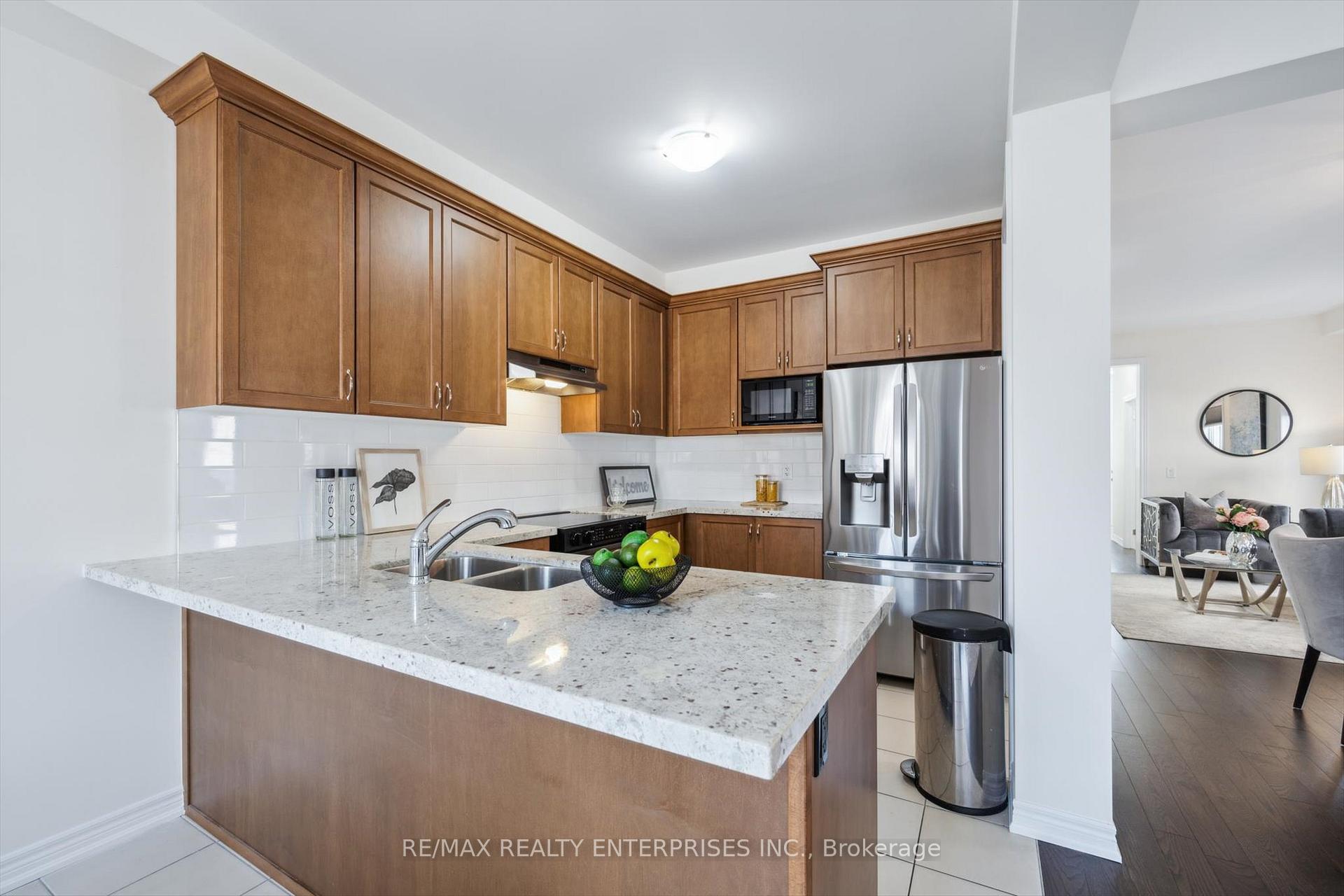 Photo 26 of 46 Benhurst Crescent, Brampton, Northwest Brampton — HOMEH