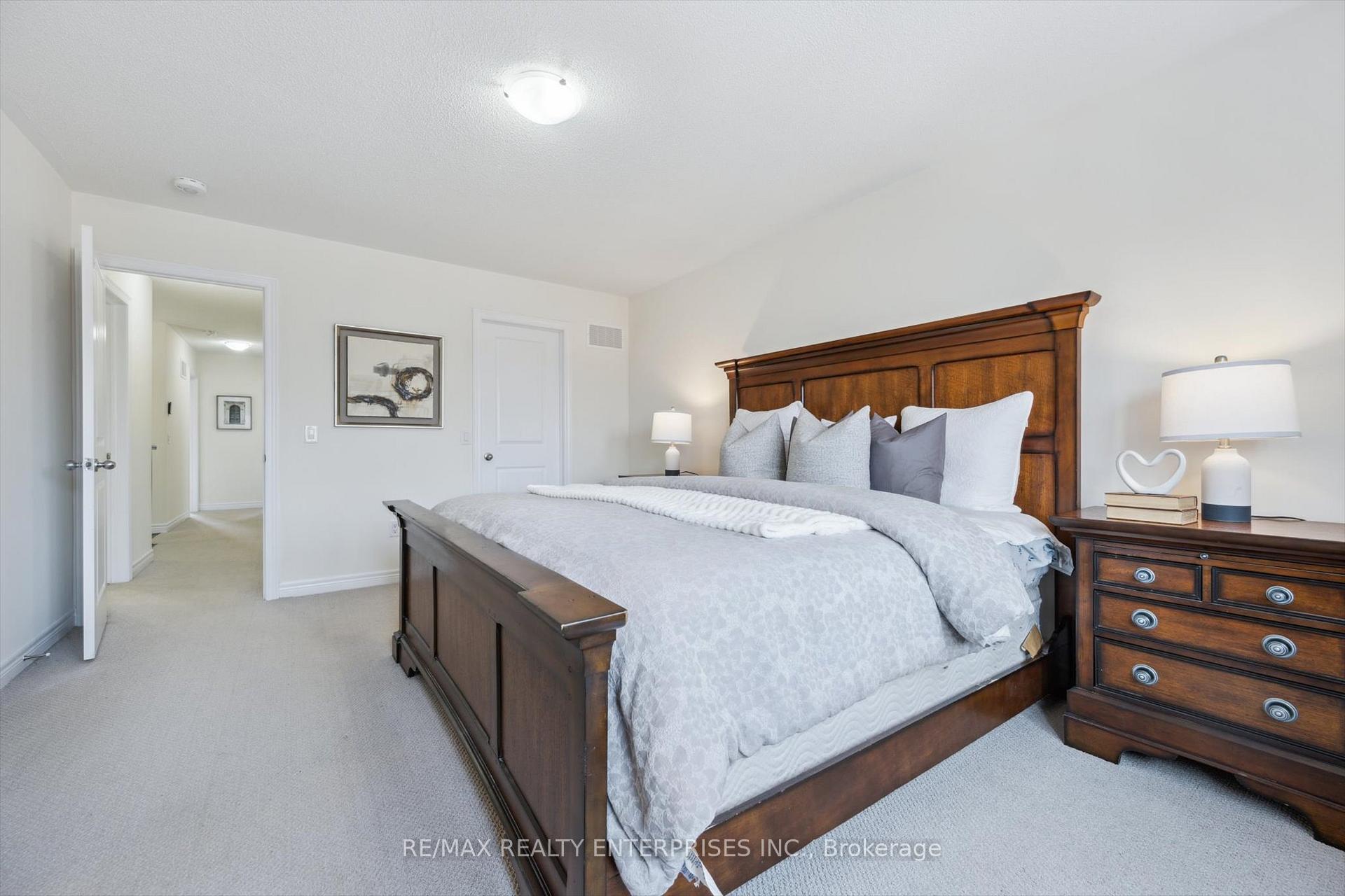 Photo 23 of 46 Benhurst Crescent, Brampton, Northwest Brampton — HOMEH