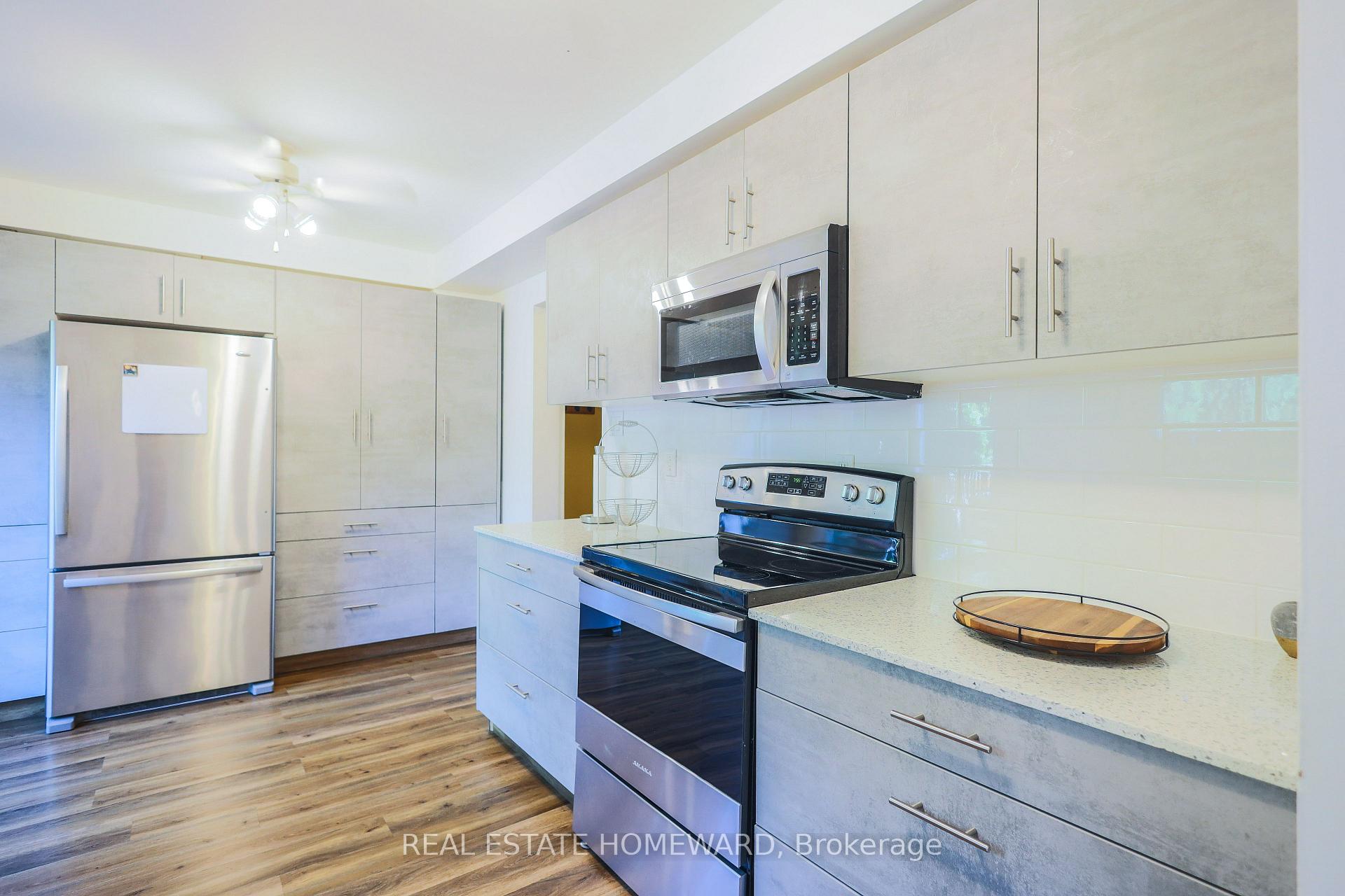 Photo 5 of 48 Old Colony Drive, Whitby, Pringle Creek — HOMEH