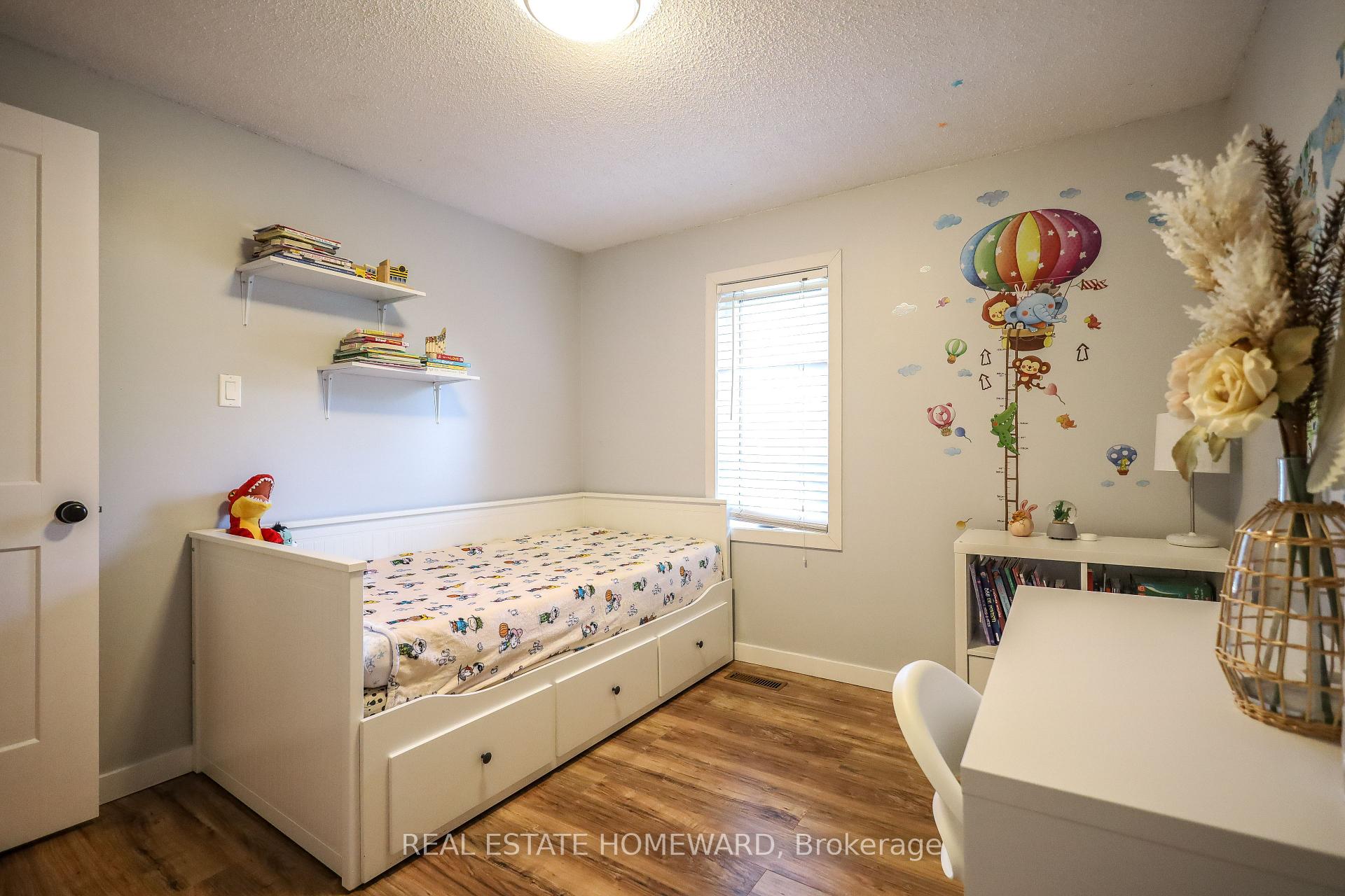 Photo 23 of 48 Old Colony Drive, Whitby, Pringle Creek — HOMEH