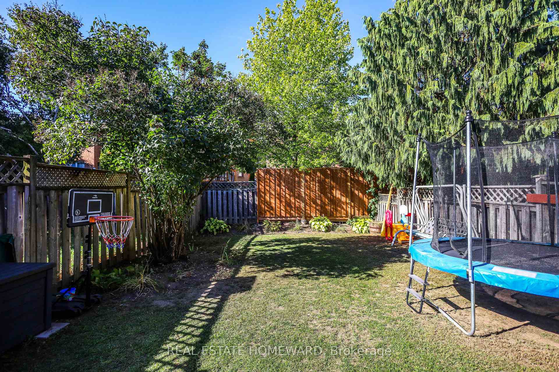 Photo 22 of 48 Old Colony Drive, Whitby, Pringle Creek — HOMEH