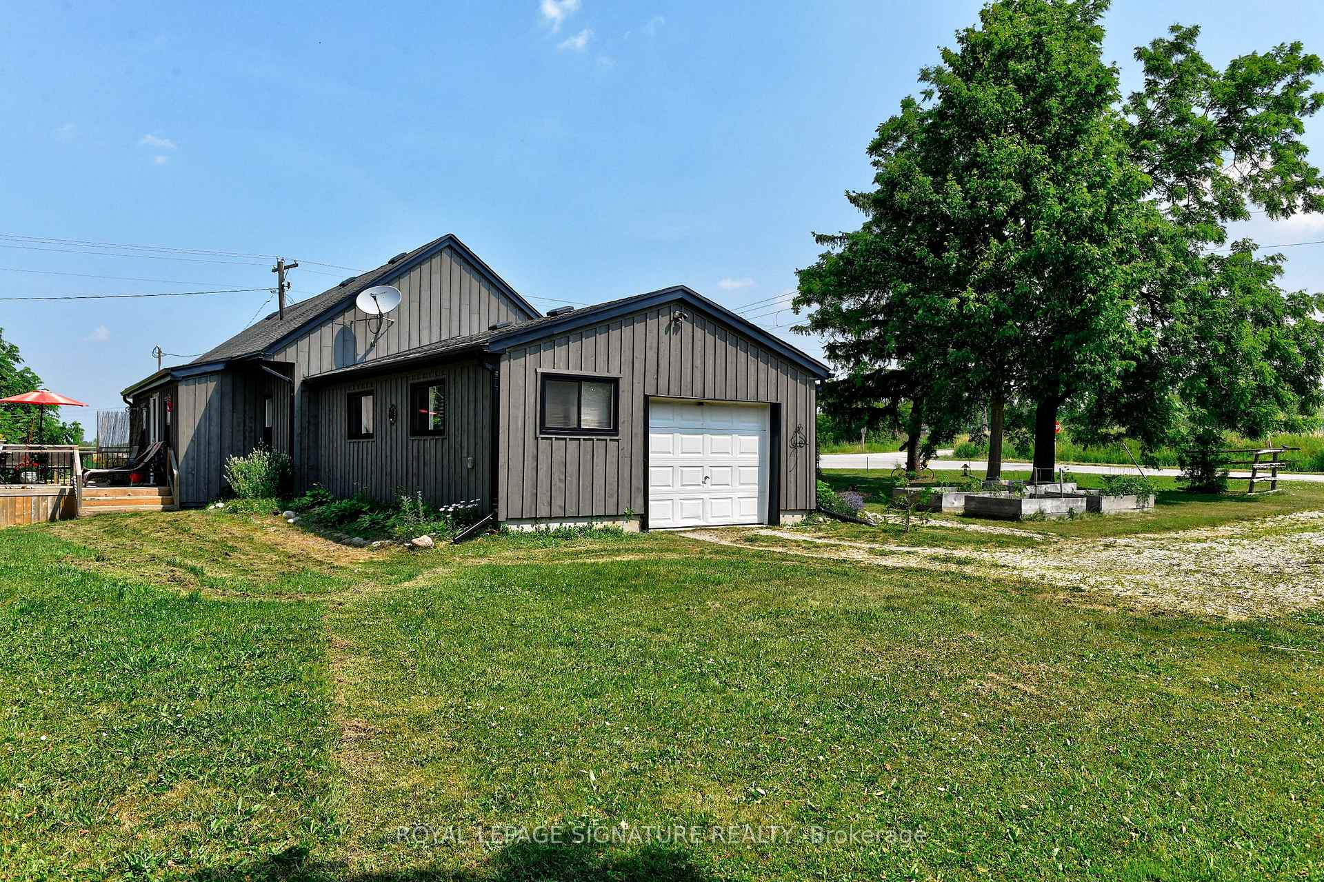 Photo 21 of 7747 15/16 Side Road, Clearview, Rural Clearview — HOMEH