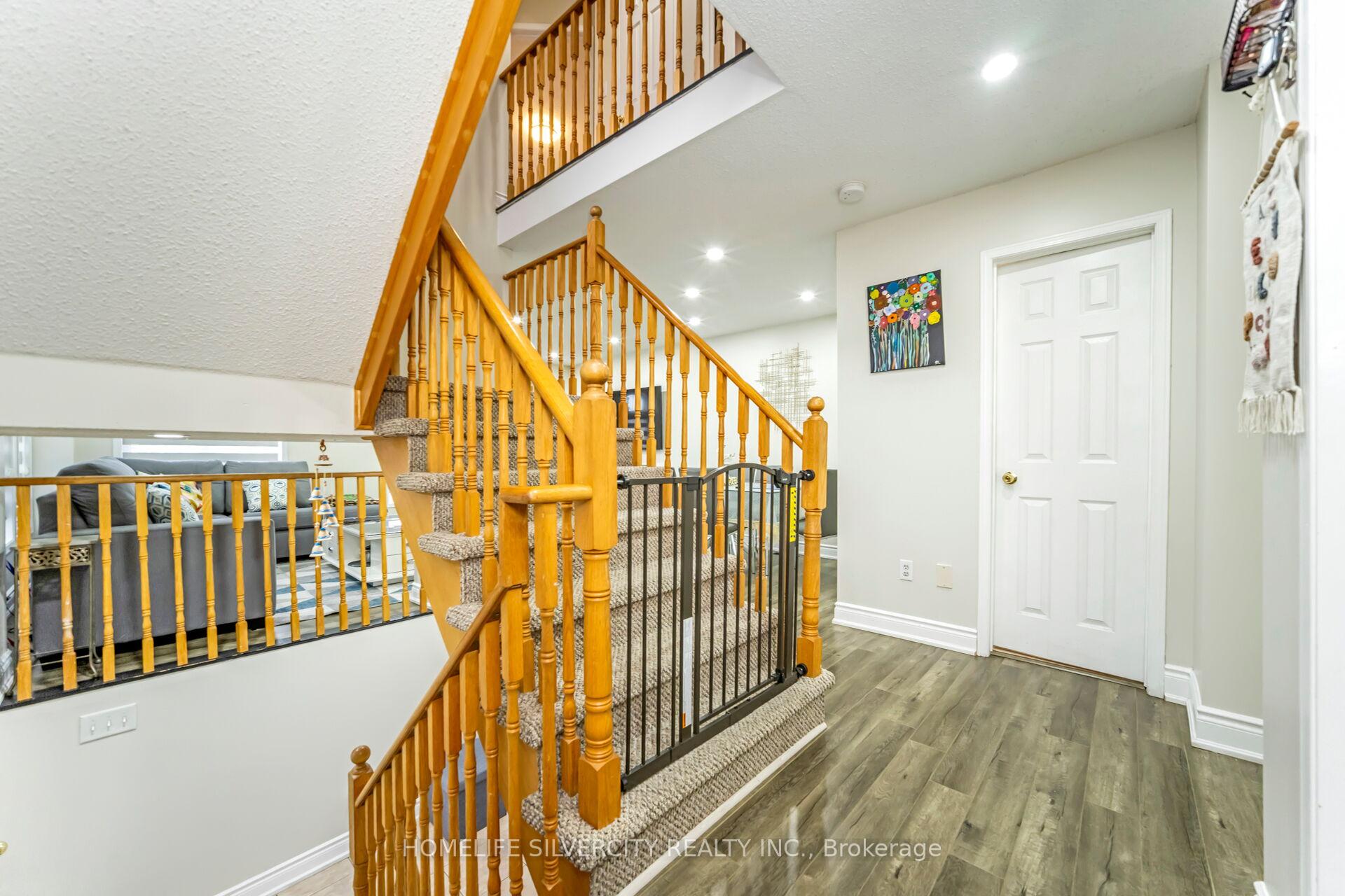 Photo 6 of 91 Bernard Avenue, Brampton, Fletcher's Creek South — HOMEH