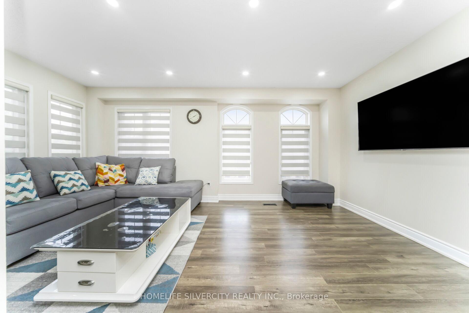 Photo 7 of 91 Bernard Avenue, Brampton, Fletcher's Creek South — HOMEH