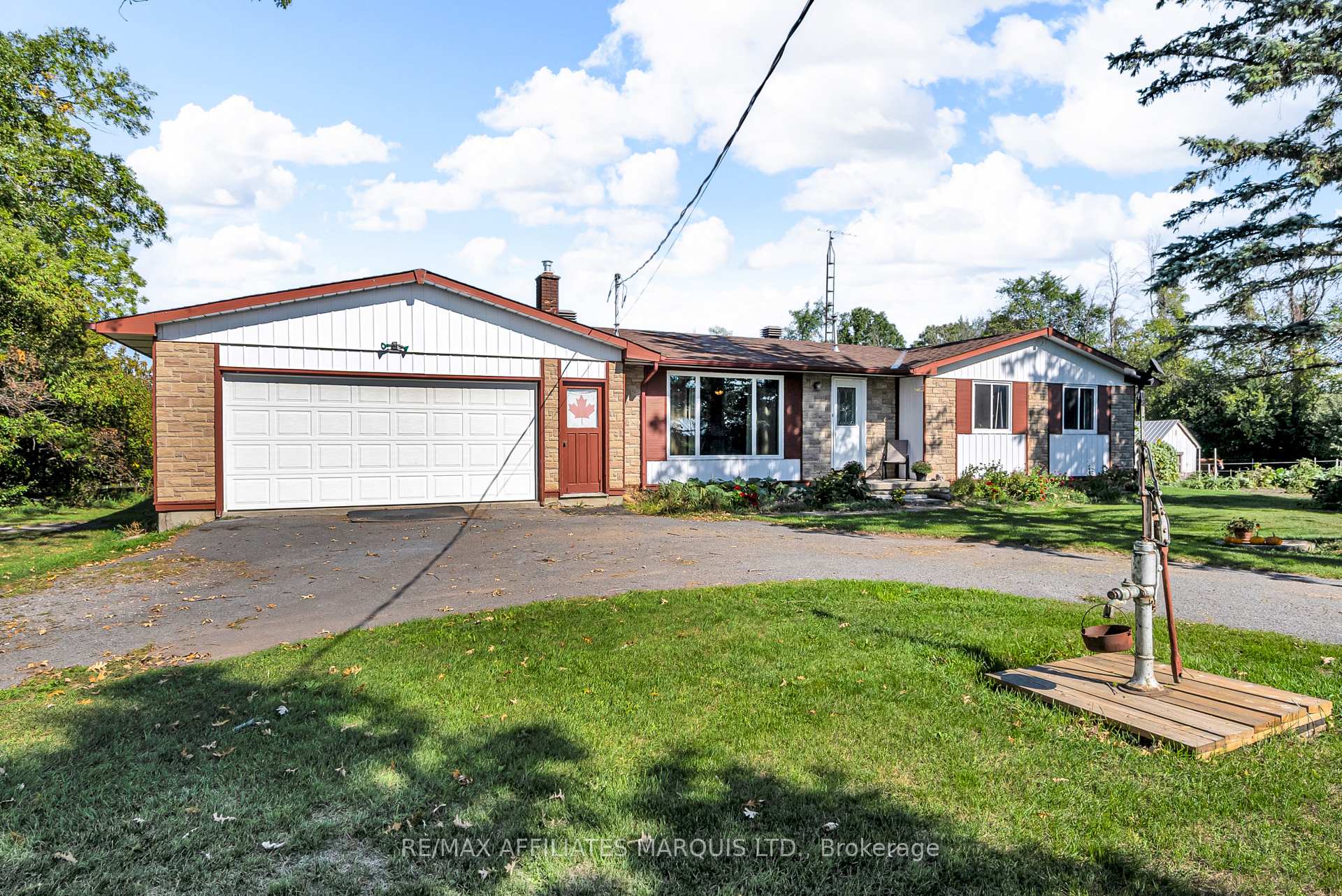 Photo 1 of 18659 County Rd 19, South Glengarry, South Glengarry (Charlottenburgh) Twp — HOMEH