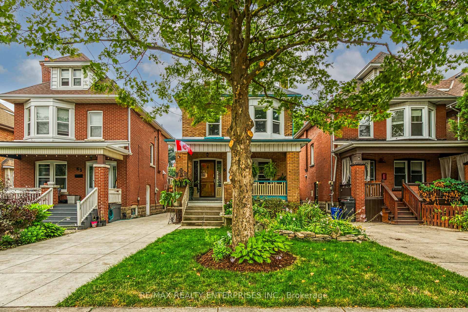 Front of 67 Kensington Avenue S