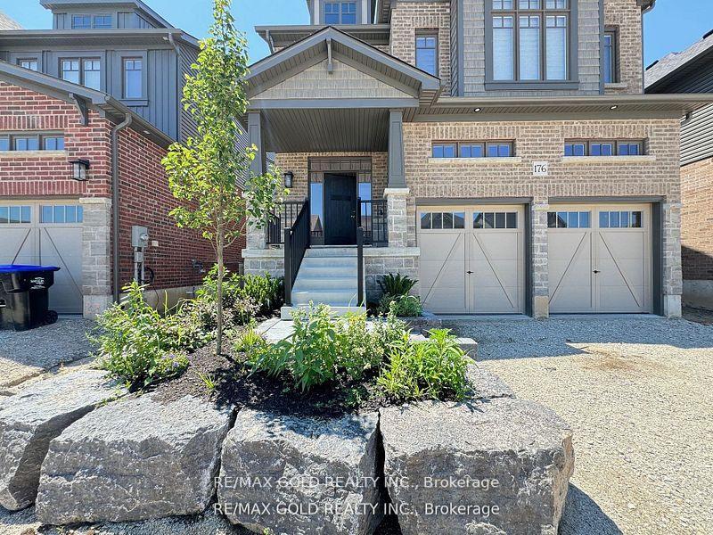 Photo 4 of 176 Plewes Drive, Collingwood — HOMEH