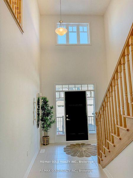Photo 9 of 176 Plewes Drive, Collingwood — HOMEH