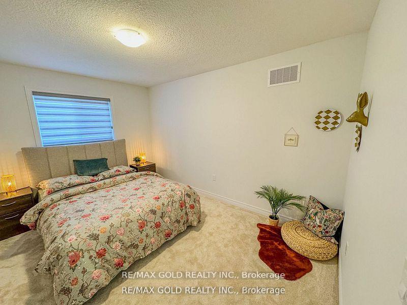 Photo 28 of 176 Plewes Drive, Collingwood — HOMEH