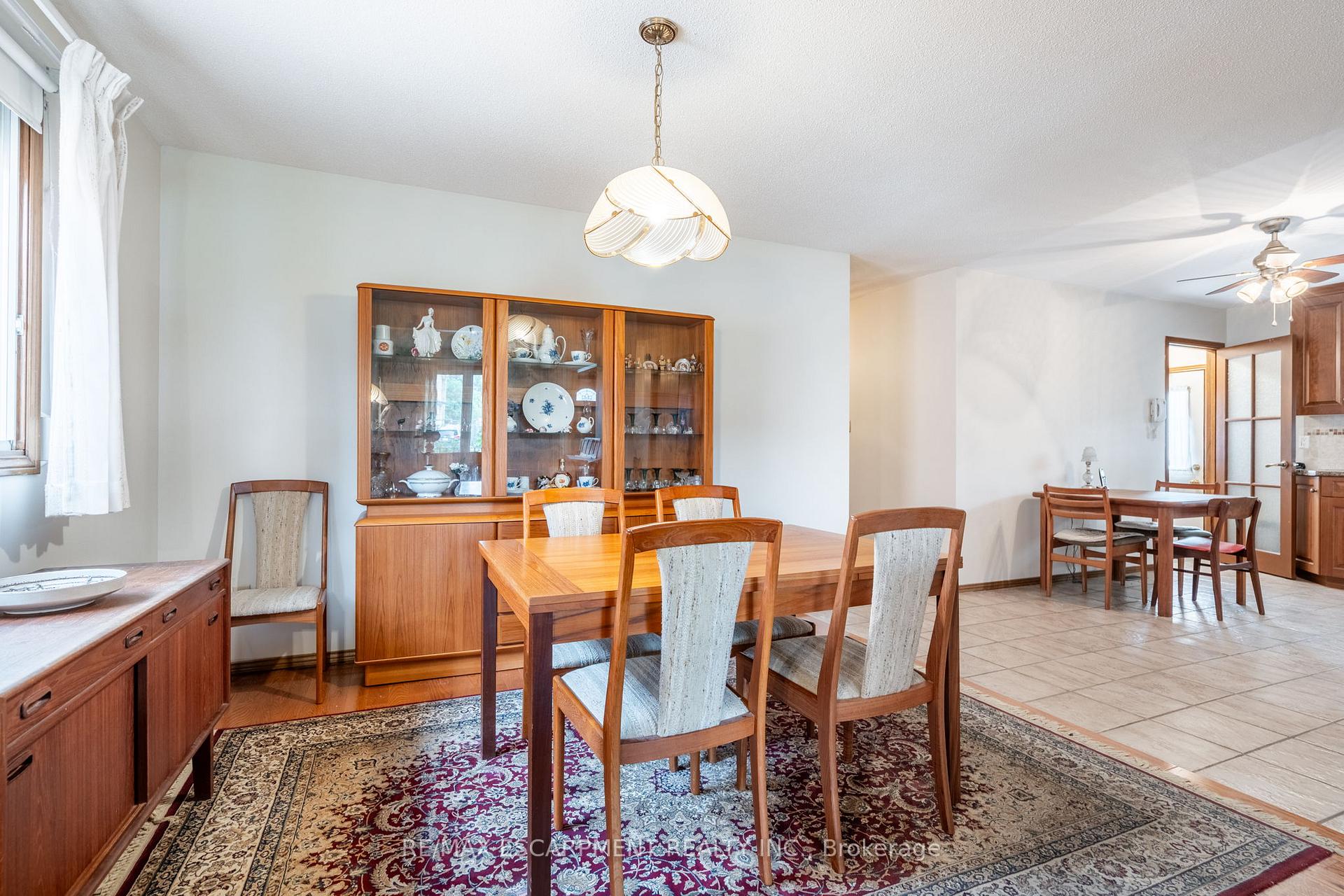Photo 17 of 43 Trenholme Crescent, Hamilton, Trenholme — HOMEH