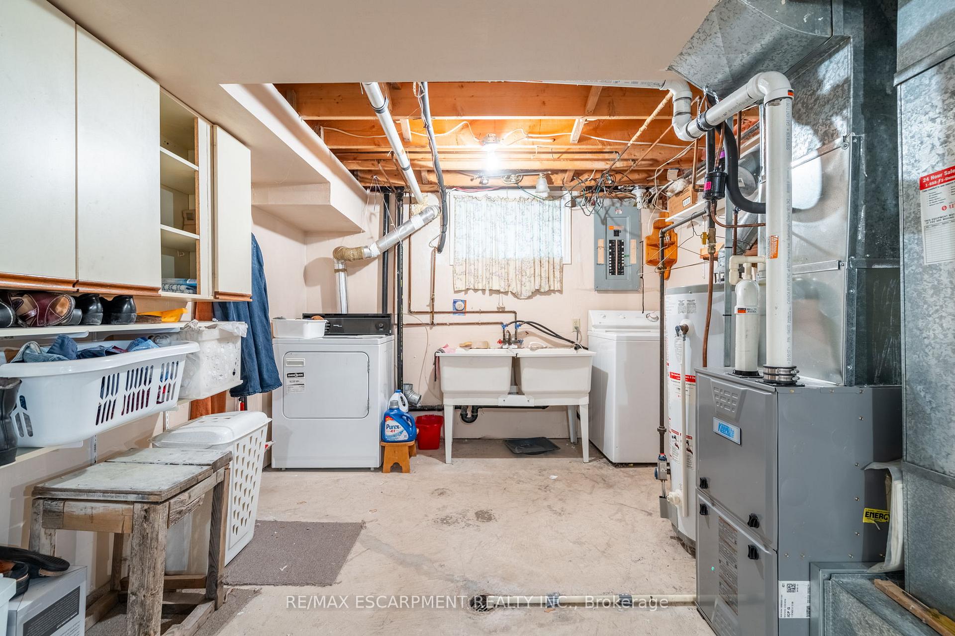 Photo 42 of 43 Trenholme Crescent, Hamilton, Trenholme — HOMEH