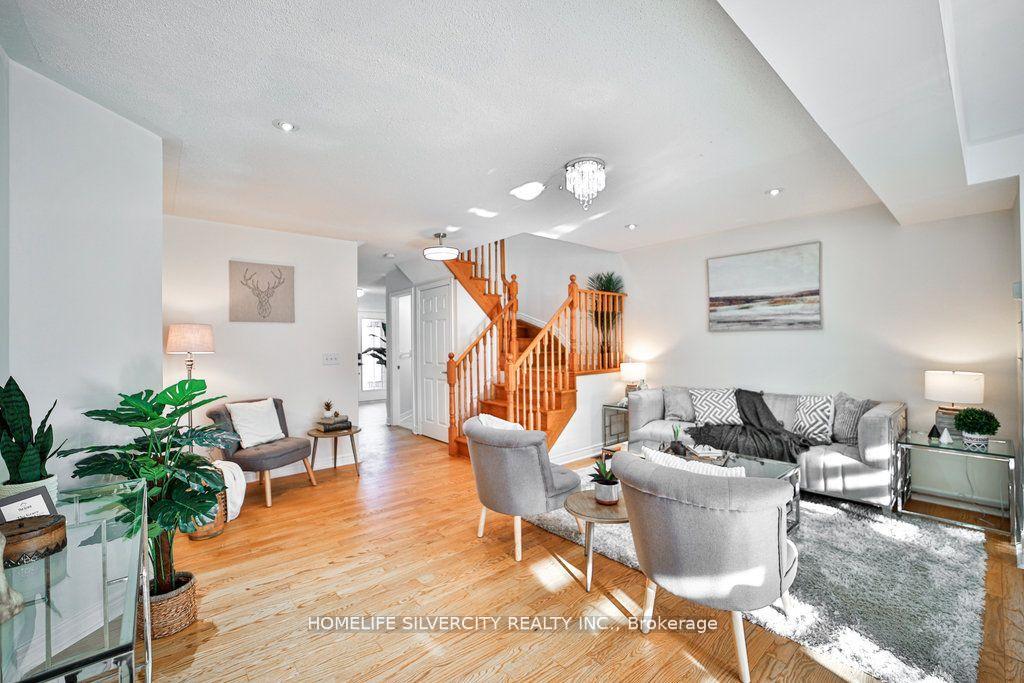 Photo 8 of 55 Samantha Crescent, Brampton, Sandringham-Wellington — HOMEH