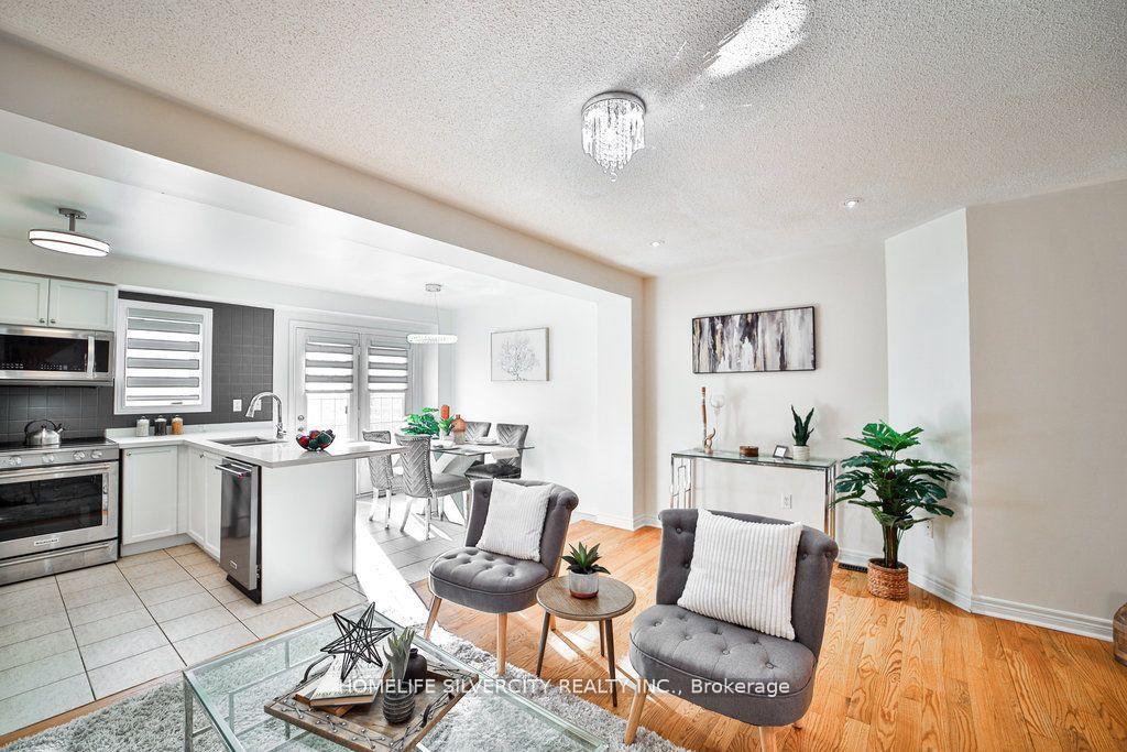 Photo 14 of 55 Samantha Crescent, Brampton, Sandringham-Wellington — HOMEH