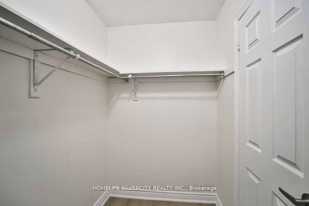 Photo 17 of 55 Samantha Crescent, Brampton, Sandringham-Wellington — HOMEH