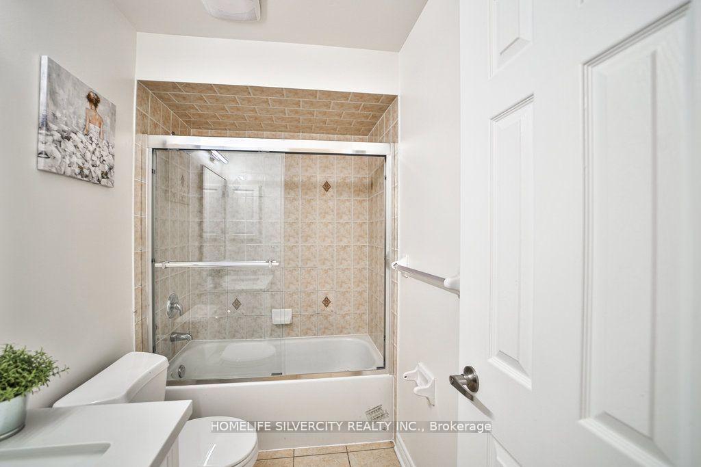 Photo 16 of 55 Samantha Crescent, Brampton, Sandringham-Wellington — HOMEH
