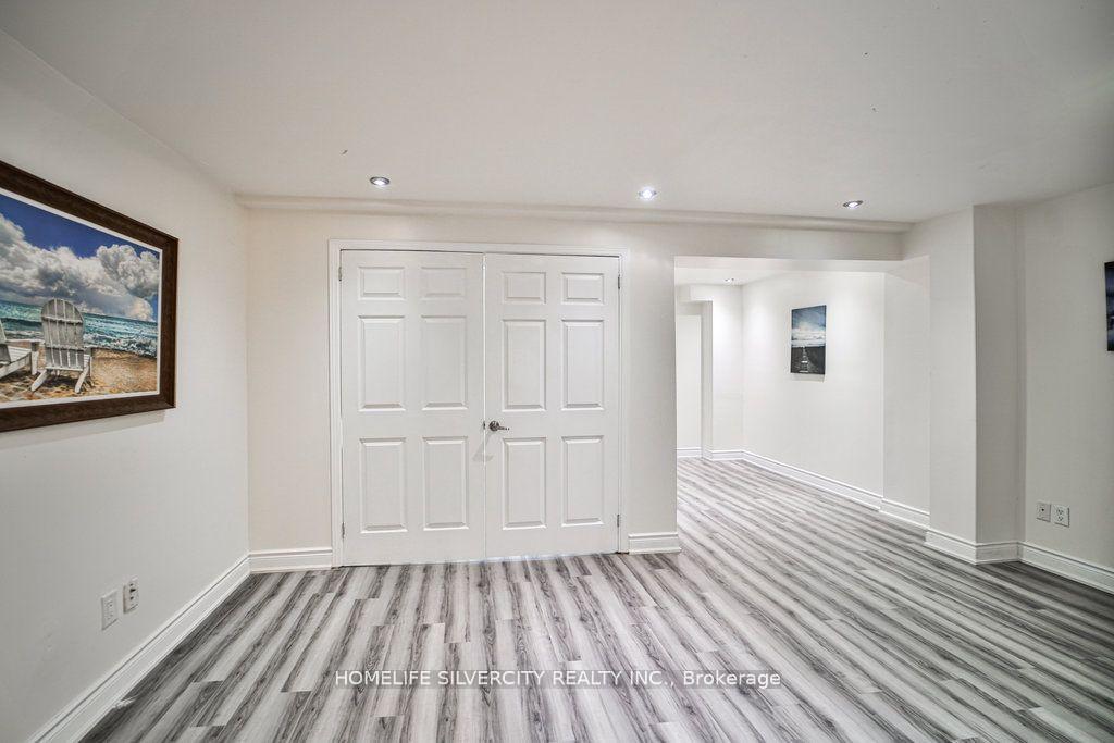 Photo 36 of 55 Samantha Crescent, Brampton, Sandringham-Wellington — HOMEH