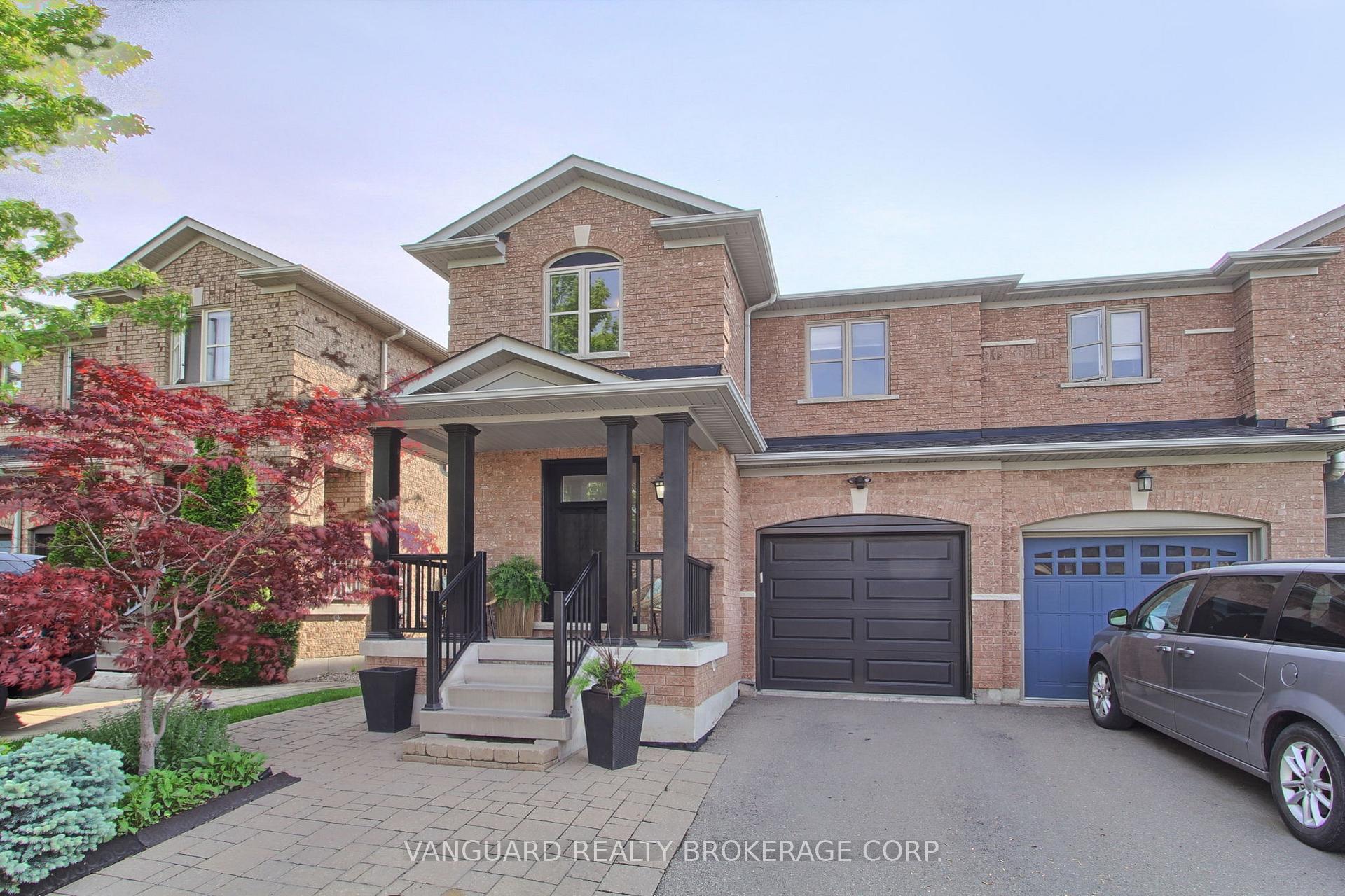 Photo 4 of 15 Treasure Hill Road, Vaughan, Maple — HOMEH