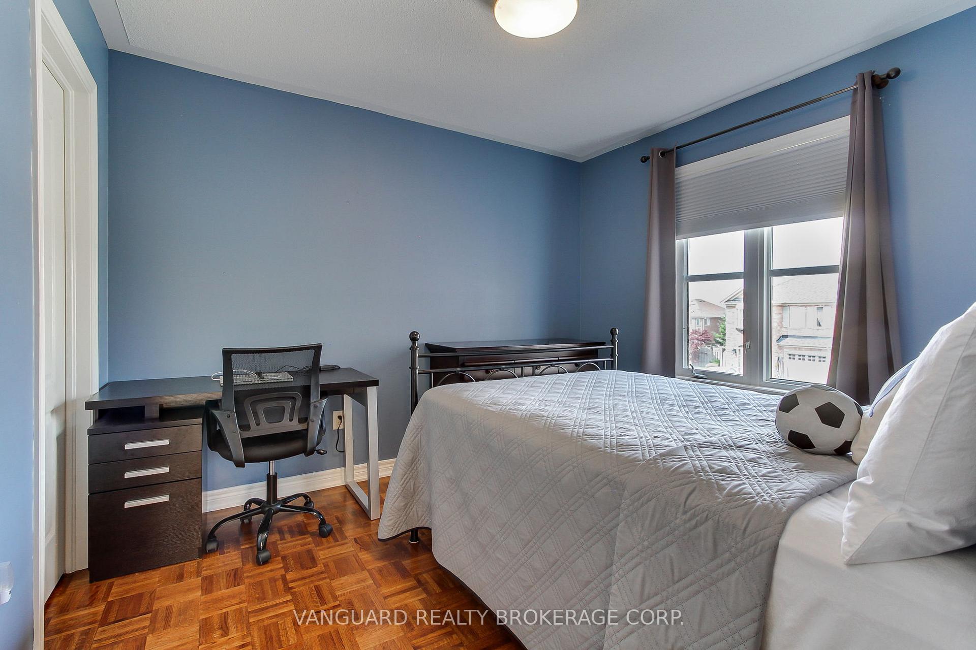 Photo 18 of 15 Treasure Hill Road, Vaughan, Maple — HOMEH
