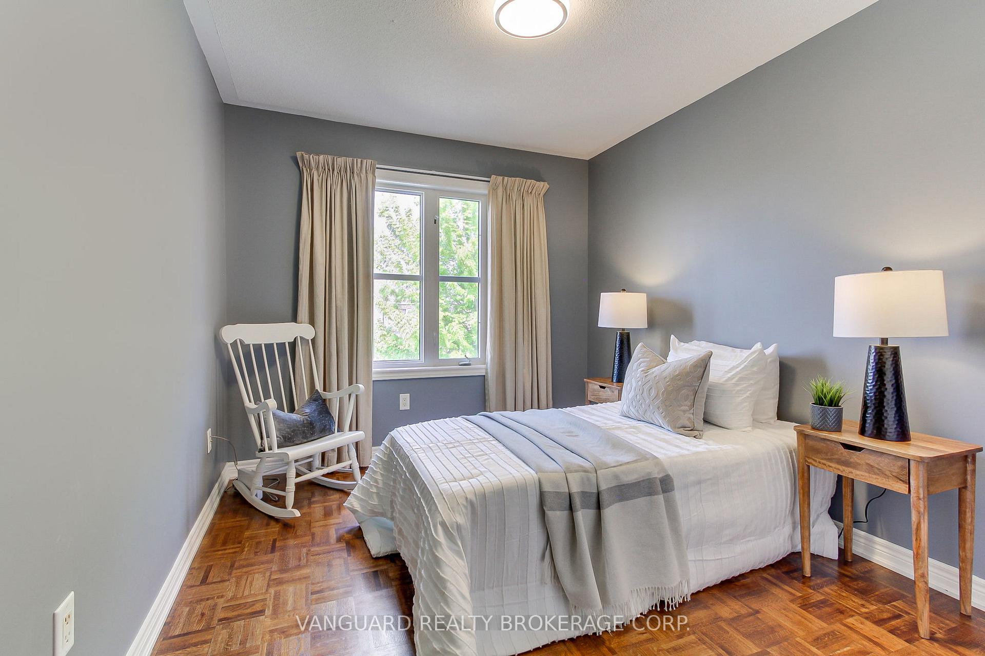 Photo 22 of 15 Treasure Hill Road, Vaughan, Maple — HOMEH