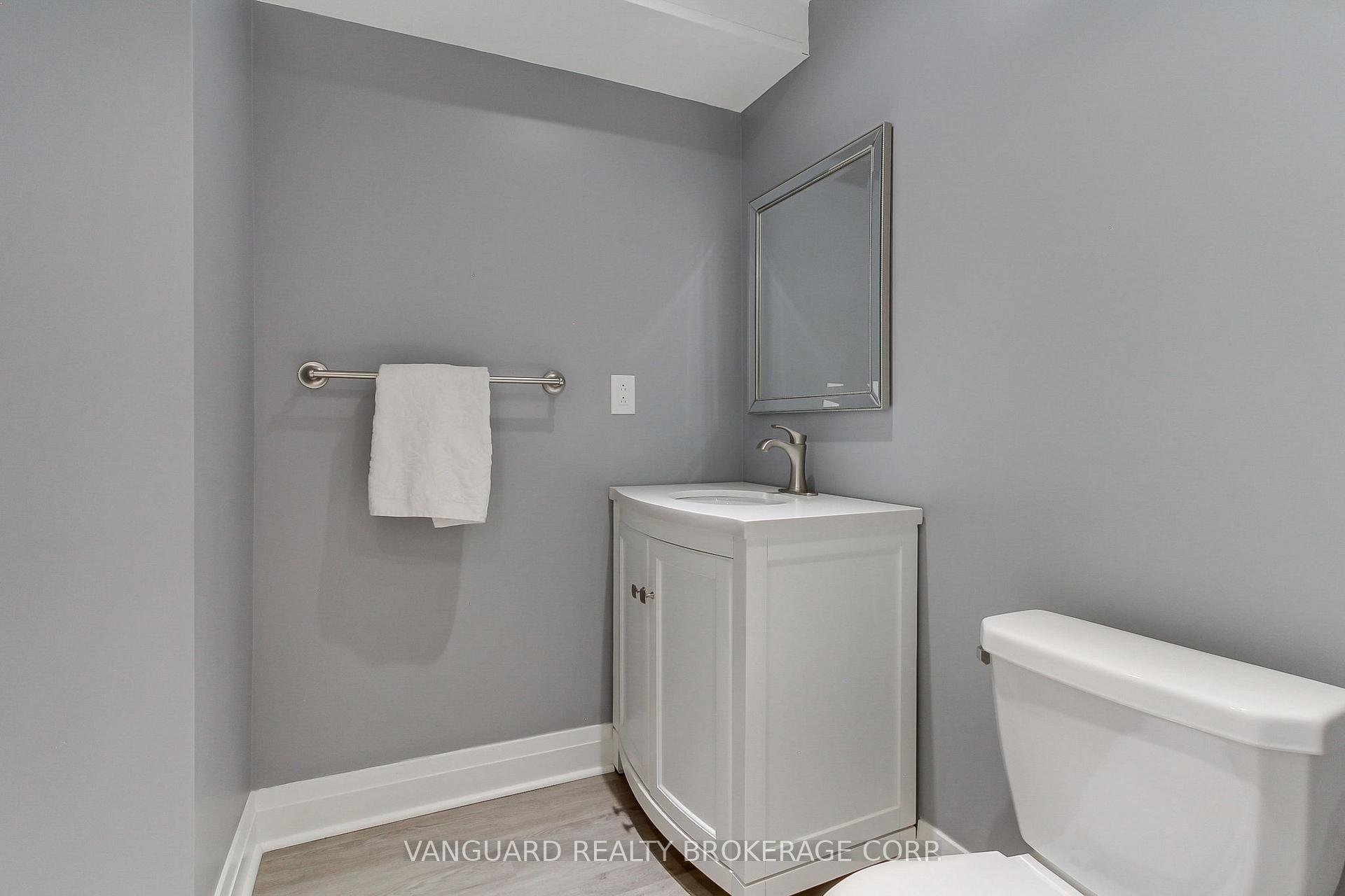 Photo 23 of 15 Treasure Hill Road, Vaughan, Maple — HOMEH