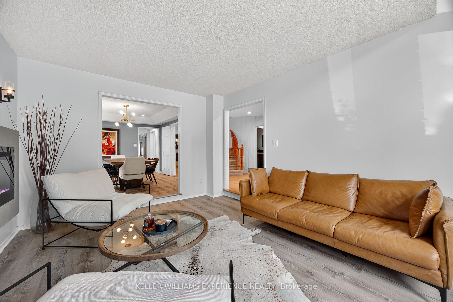 Photo 7 of 20 Peck Street, Barrie, Painswick North — HOMEH
